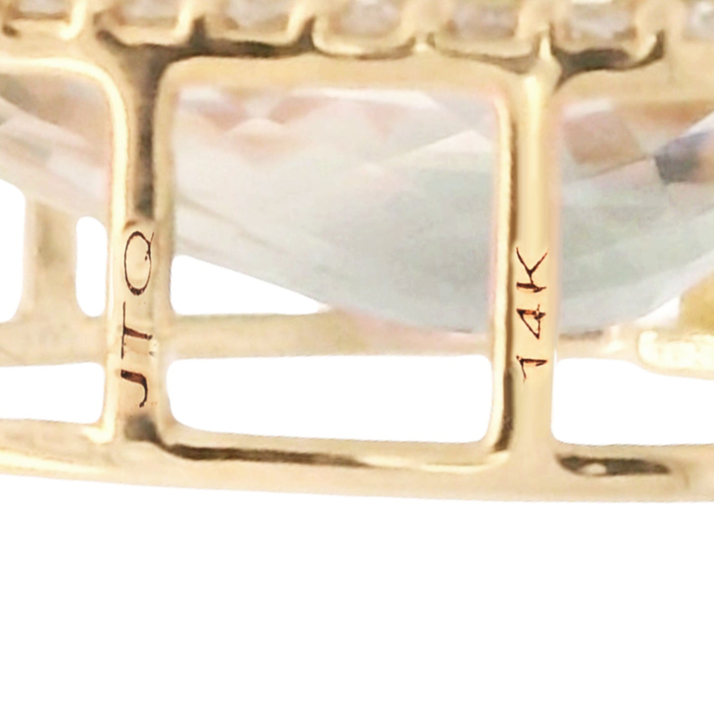 2.96 Ct Pear Mixed Cut Natural Sunstone 14K Gold Pendant