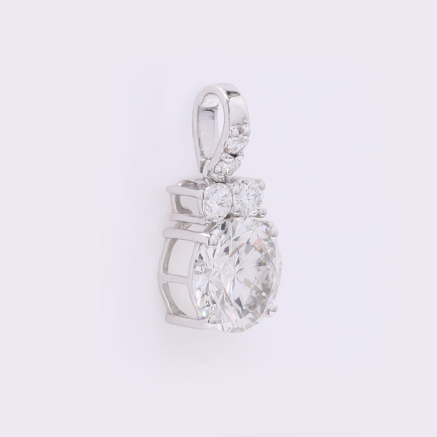 2.07 Carats Lab Grown Diamond 14K Gold Pendant