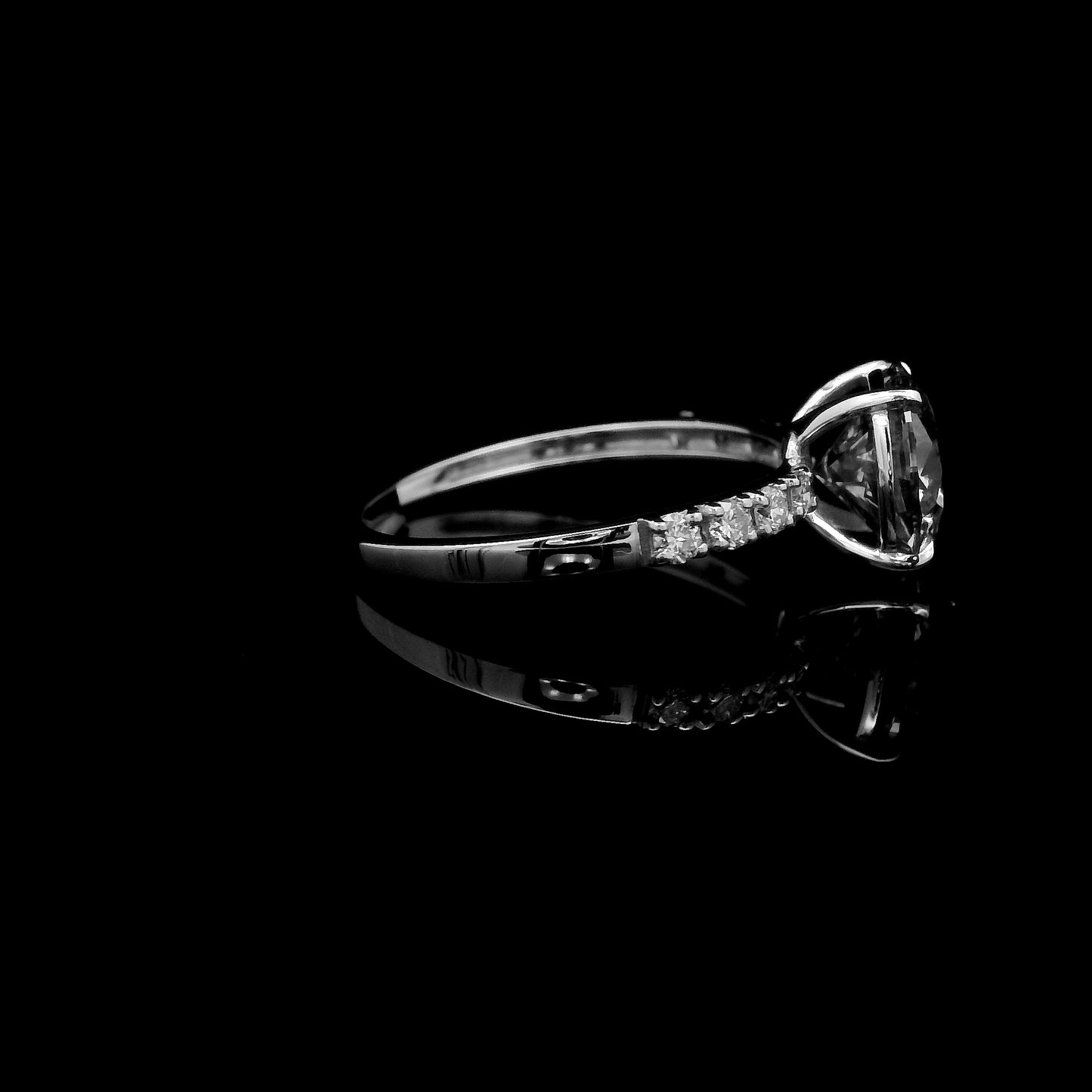 2.30 Carats Lab Grown Diamond 14K Gold Ring