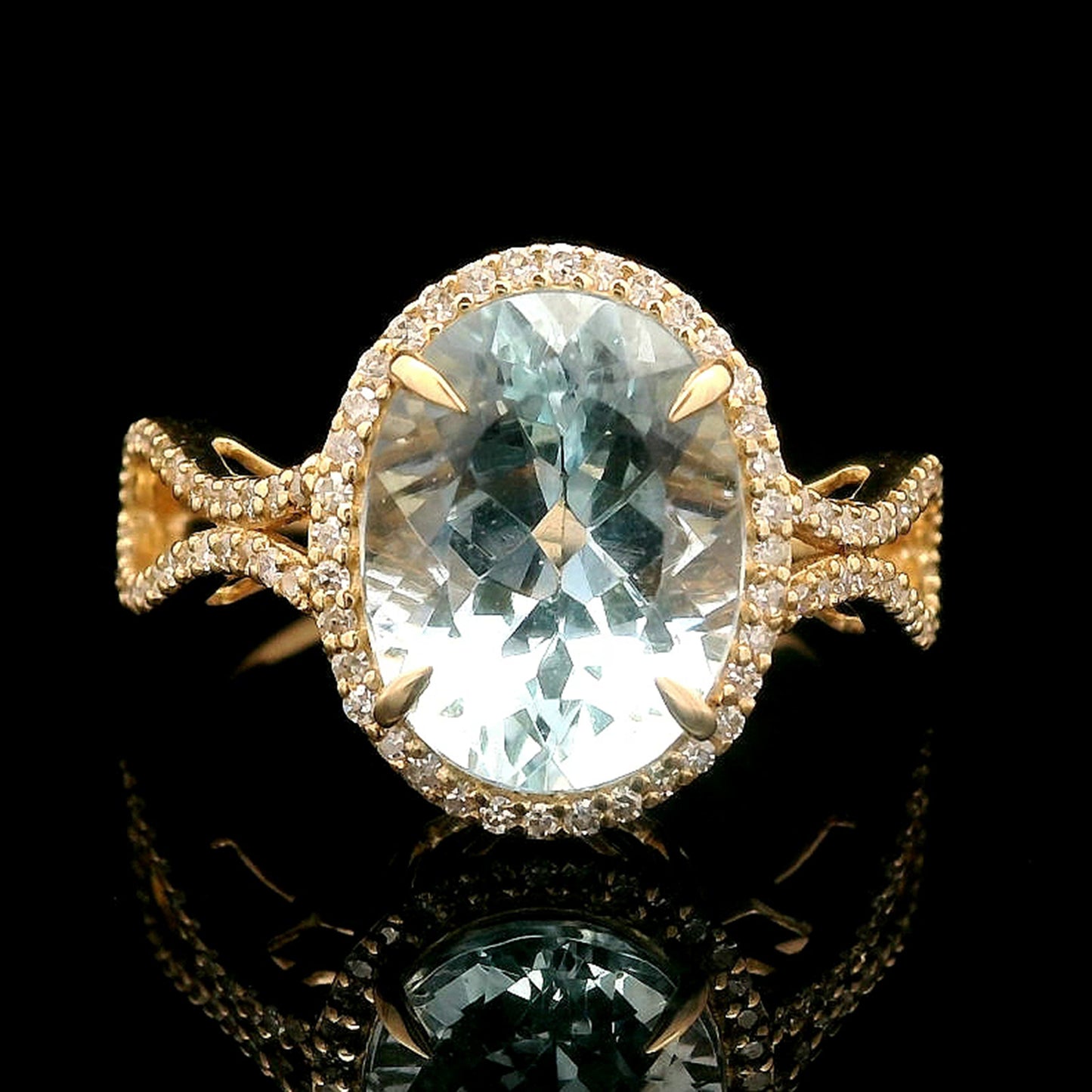 3.40 Ct Oval Mixed Cut Natural Aquamarine 14K Gold Ring