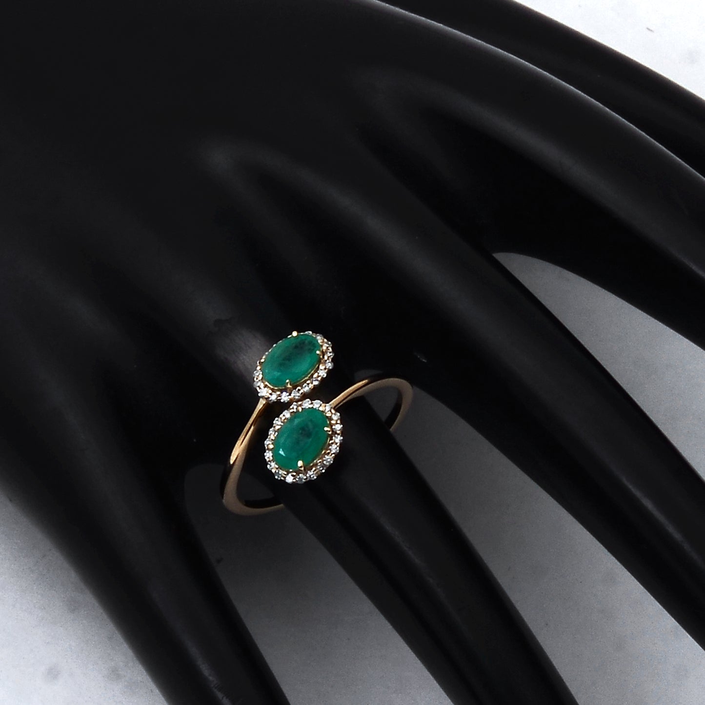 0.98 Ct Oval Mixed Cut Natural Emerald 14K Gold Ring