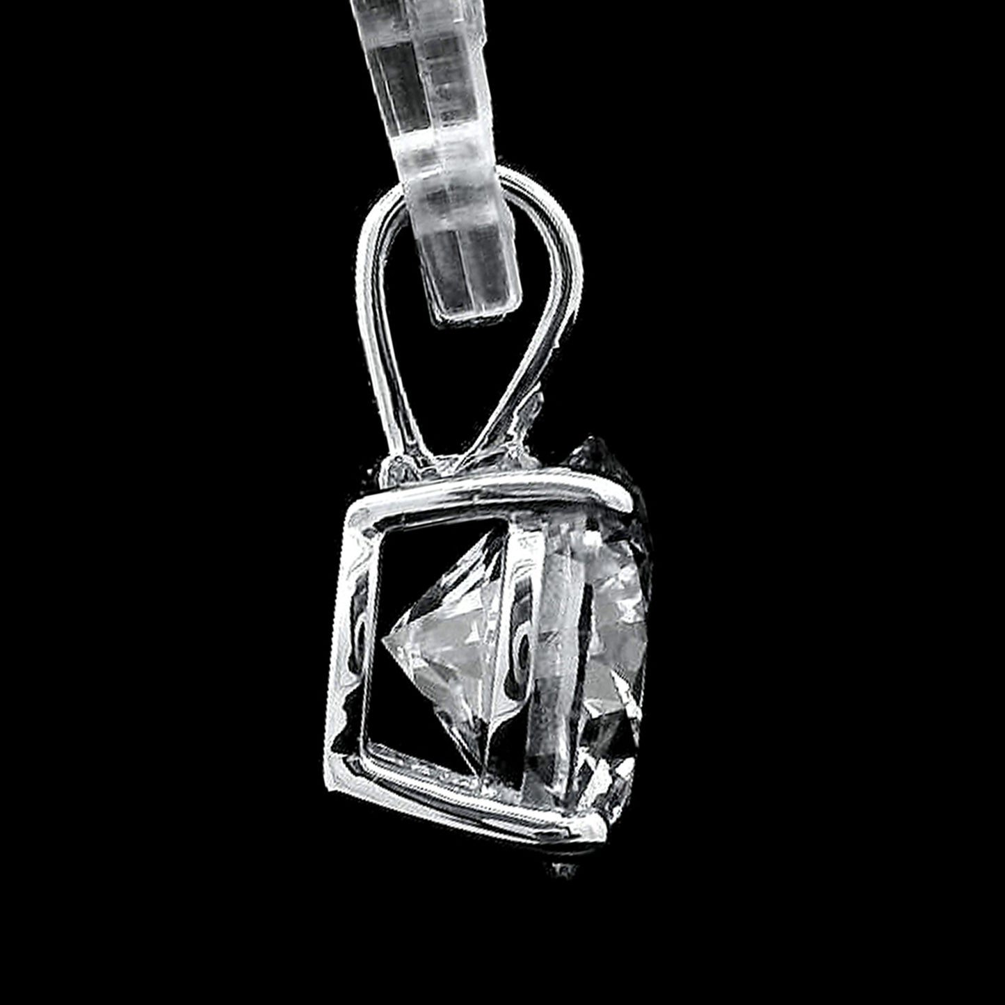 2.08 Carats Lab Grown Diamond 14K Gold Pendant