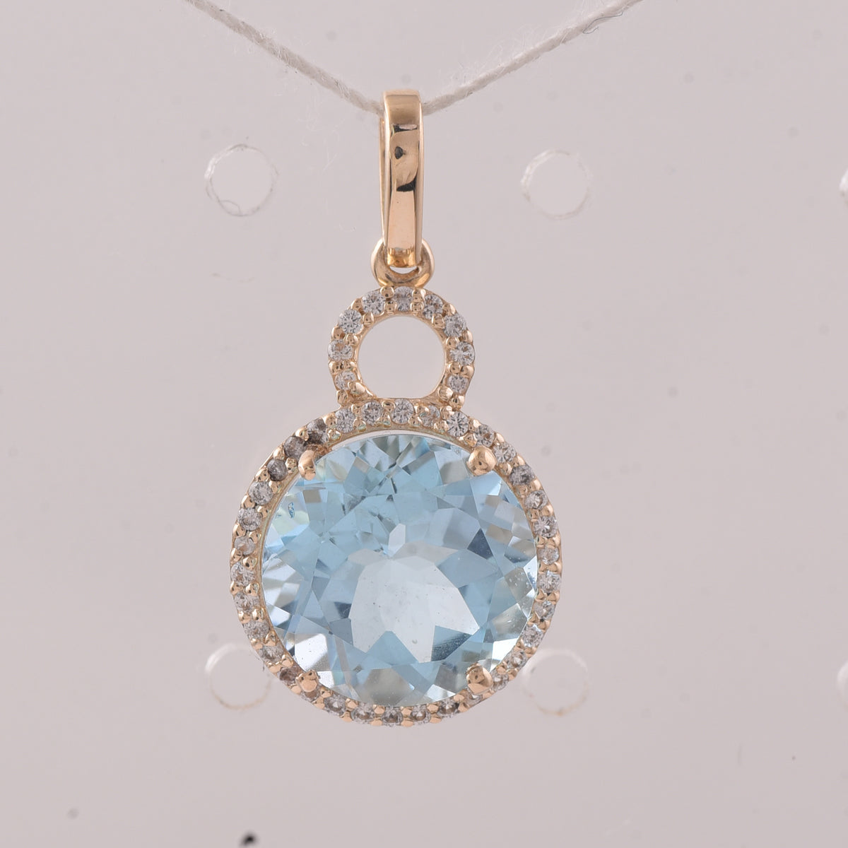 4.10 Ct Round Blue Topaz 9K Gold Pendant