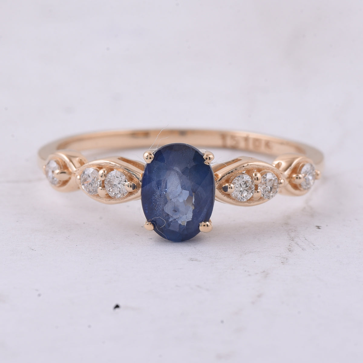 1.24 Ct Oval Natural Sapphire 14K Gold Ring
