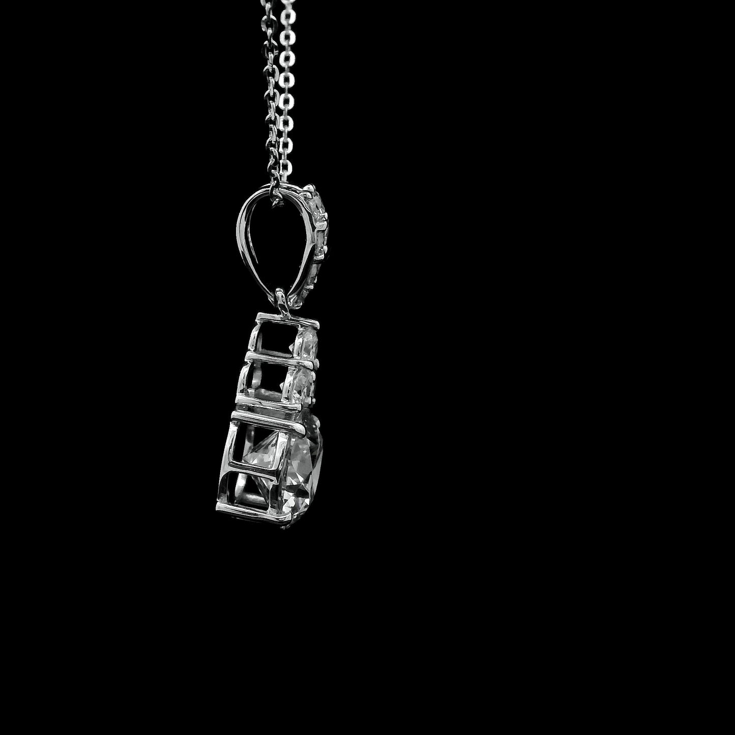 2.07 Carats Lab Grown Diamond 14K Gold Pendant