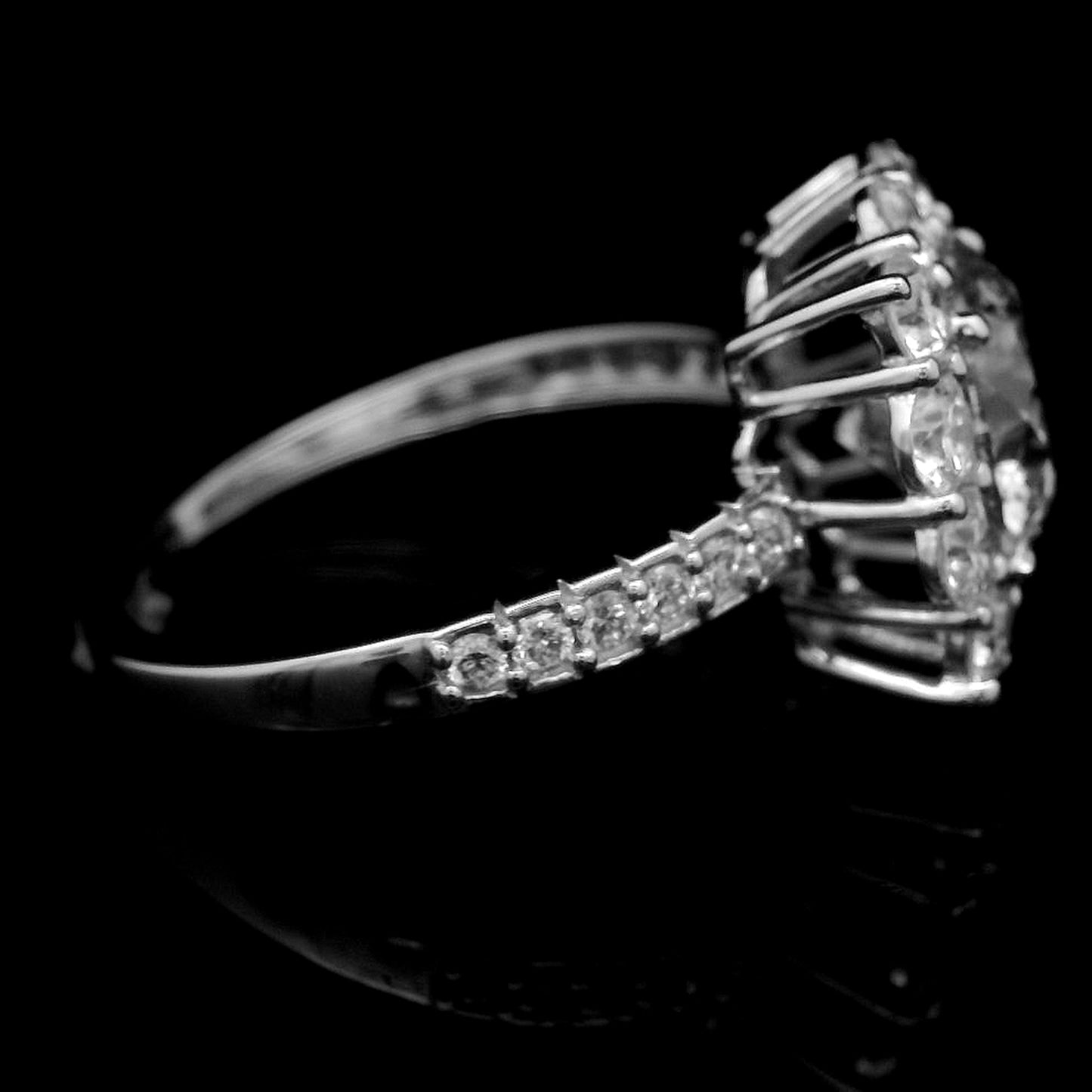 3.18 Carats Lab Grown Diamond 14K Gold Ring