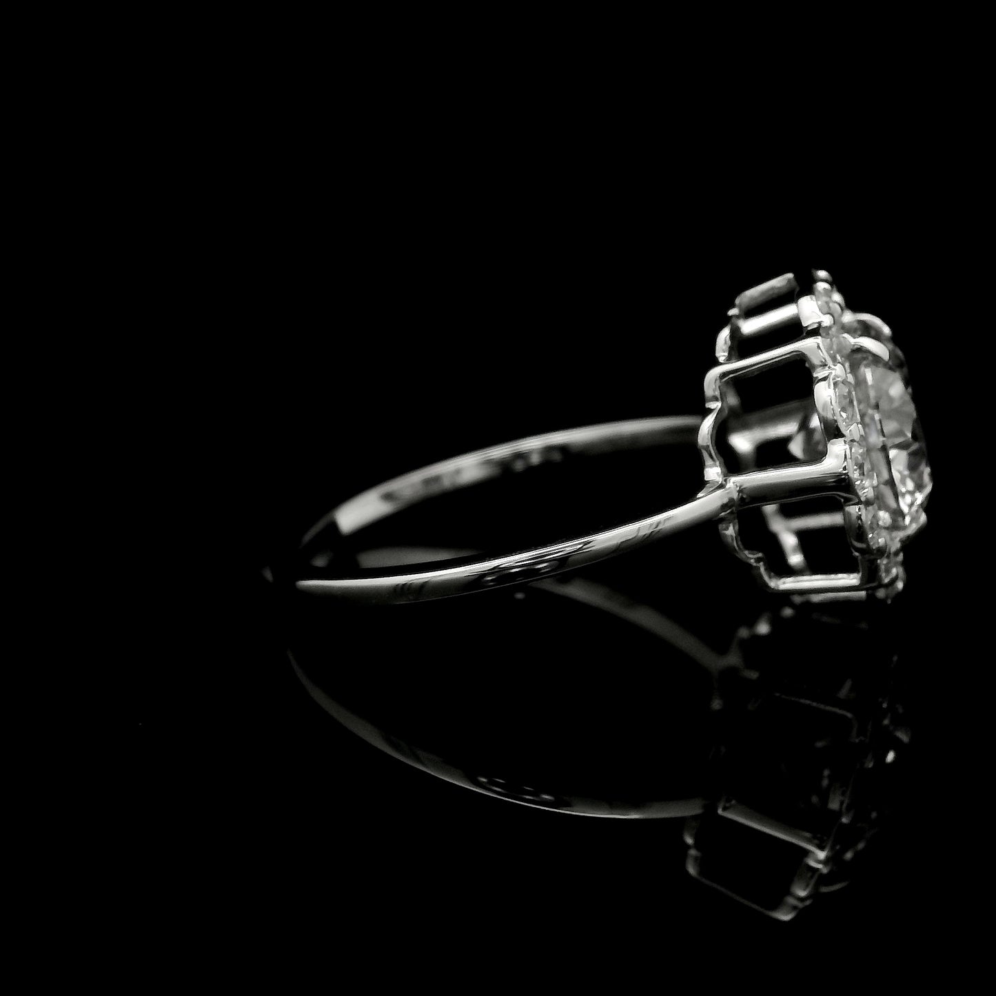 2.29 Carats Lab Grown Diamond 14K Gold Ring