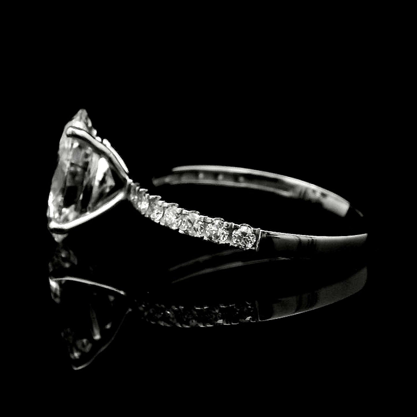 2.83 Carats Lab Grown Diamond 950 Platinum Ring