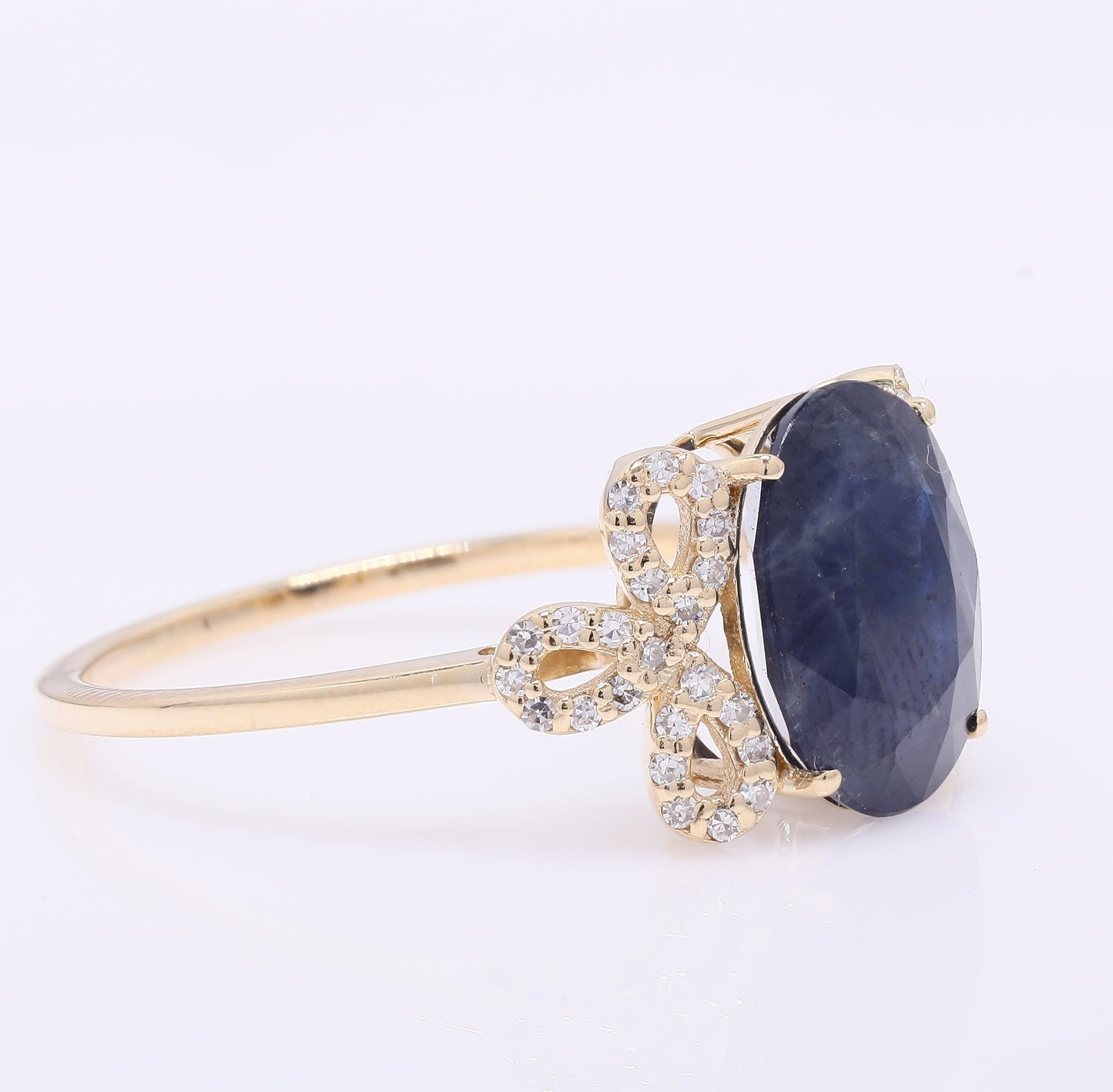 3.72 Ct Oval Mixed Cut Natural Sapphire 14K Gold Ring