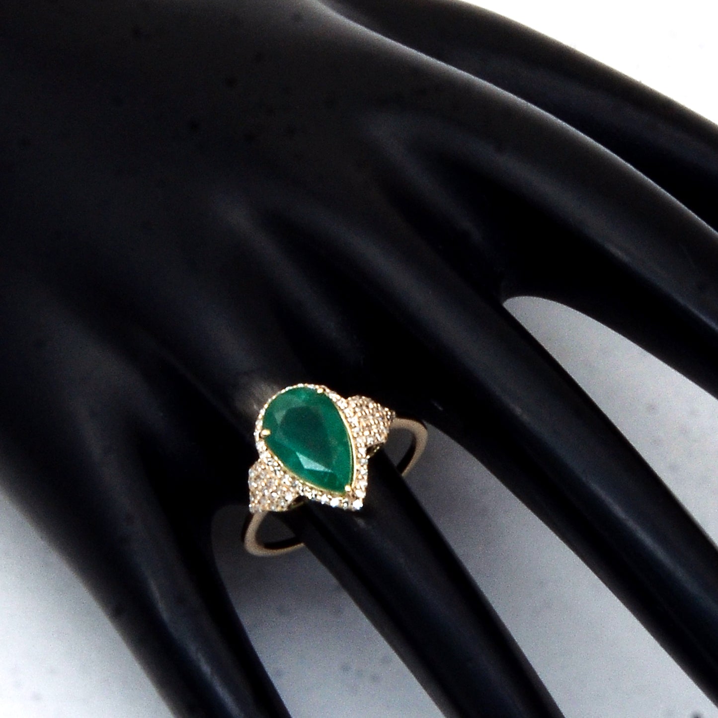 2.51 Ct Pear Mixed Cut Natural Emerald 14K Gold Ring