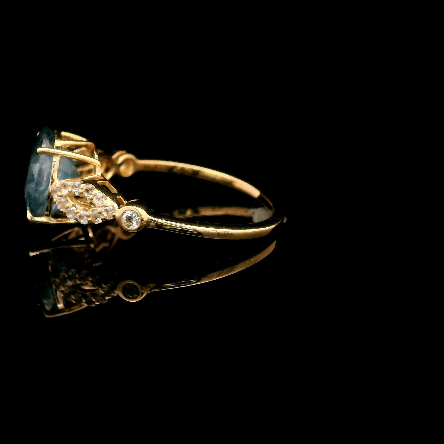3.30 Ct Oval Mixed Cut Natural Corundum Sapphire 14K Gold Ring