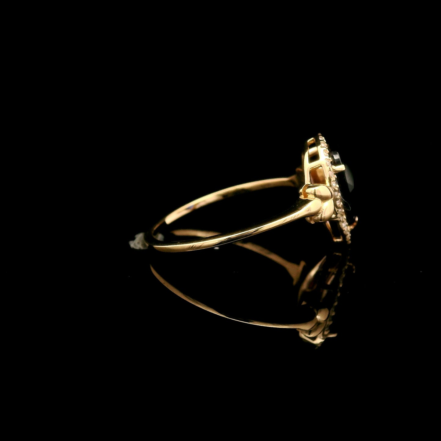 1.02 Ct Pear Mixed Cut Lab Grown Sapphire 14K Gold Ring