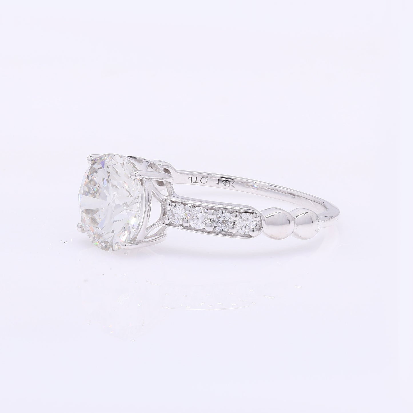 2.30 Carats Lab Grown Diamond 14K Gold Ring