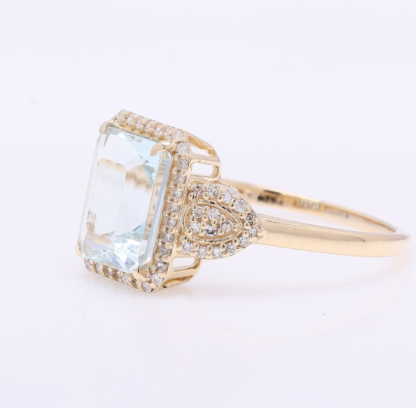 2.47 Ct Octagon Step Cut Natural Aquamarine 14K Gold Ring