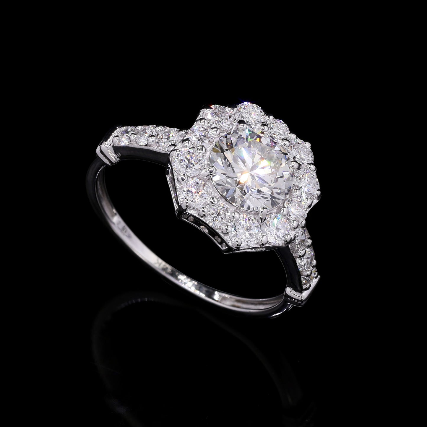 2.21 Carats Lab Grown Diamond 14K Gold Ring