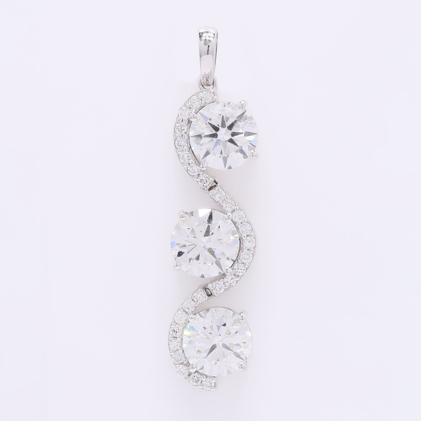 4.94 Carats Lab Grown Diamond 14K Gold Pendant