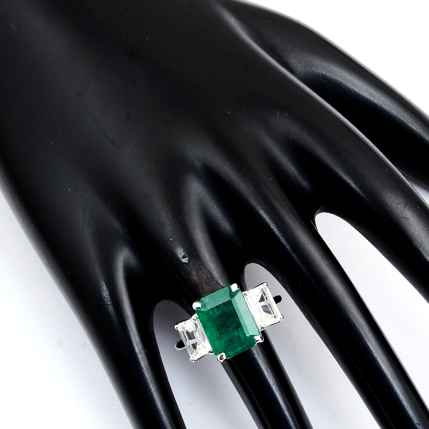 6.15 Carats Emerald 14K Gold Ring