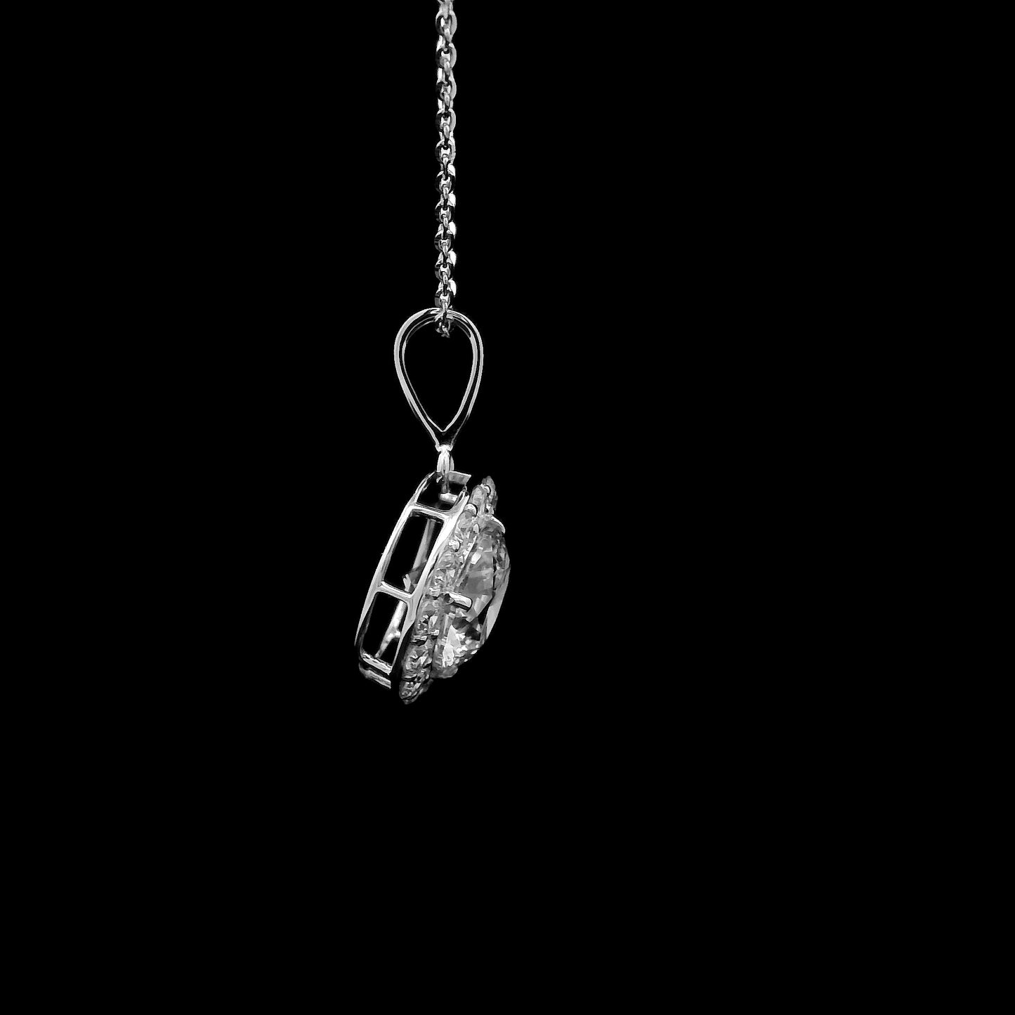 2.03 Carats Lab Grown Diamond 14K Gold Pendant