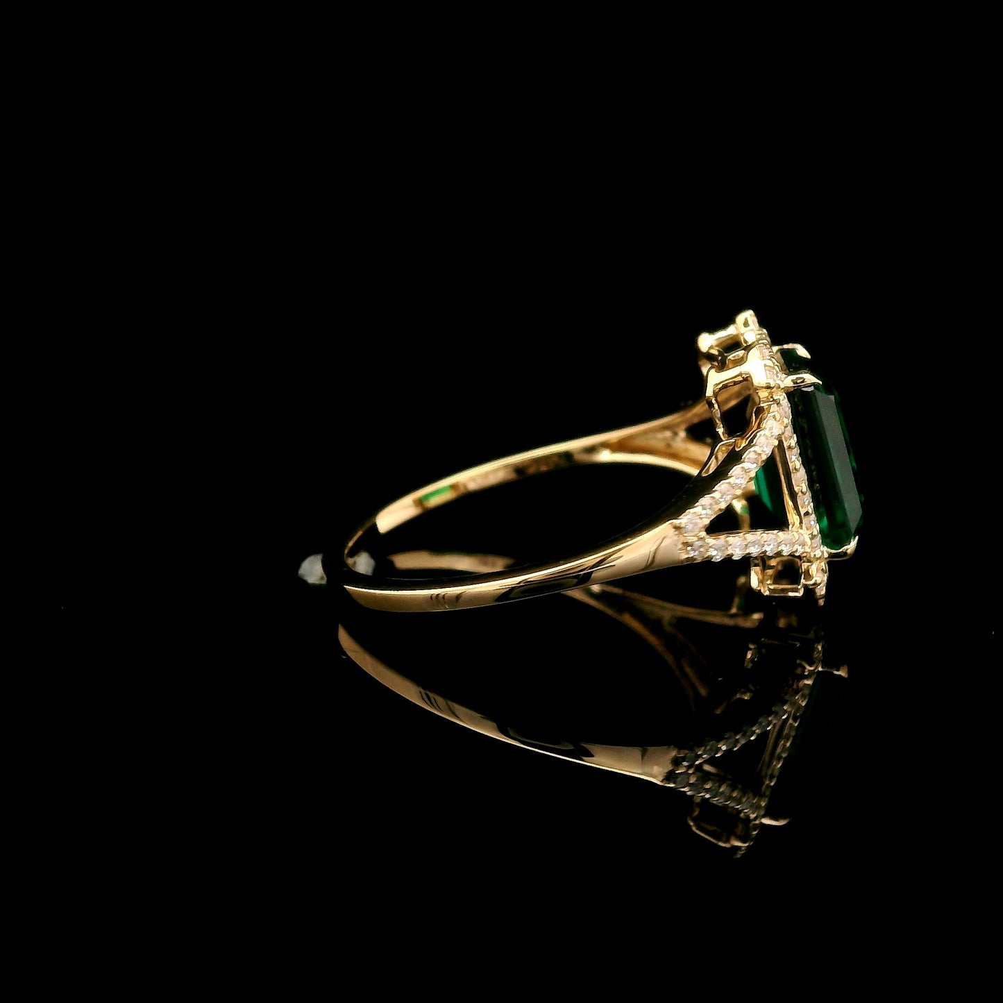 2.00 Ct Emerald Cut Lab Grown Emerald 14K Gold Ring