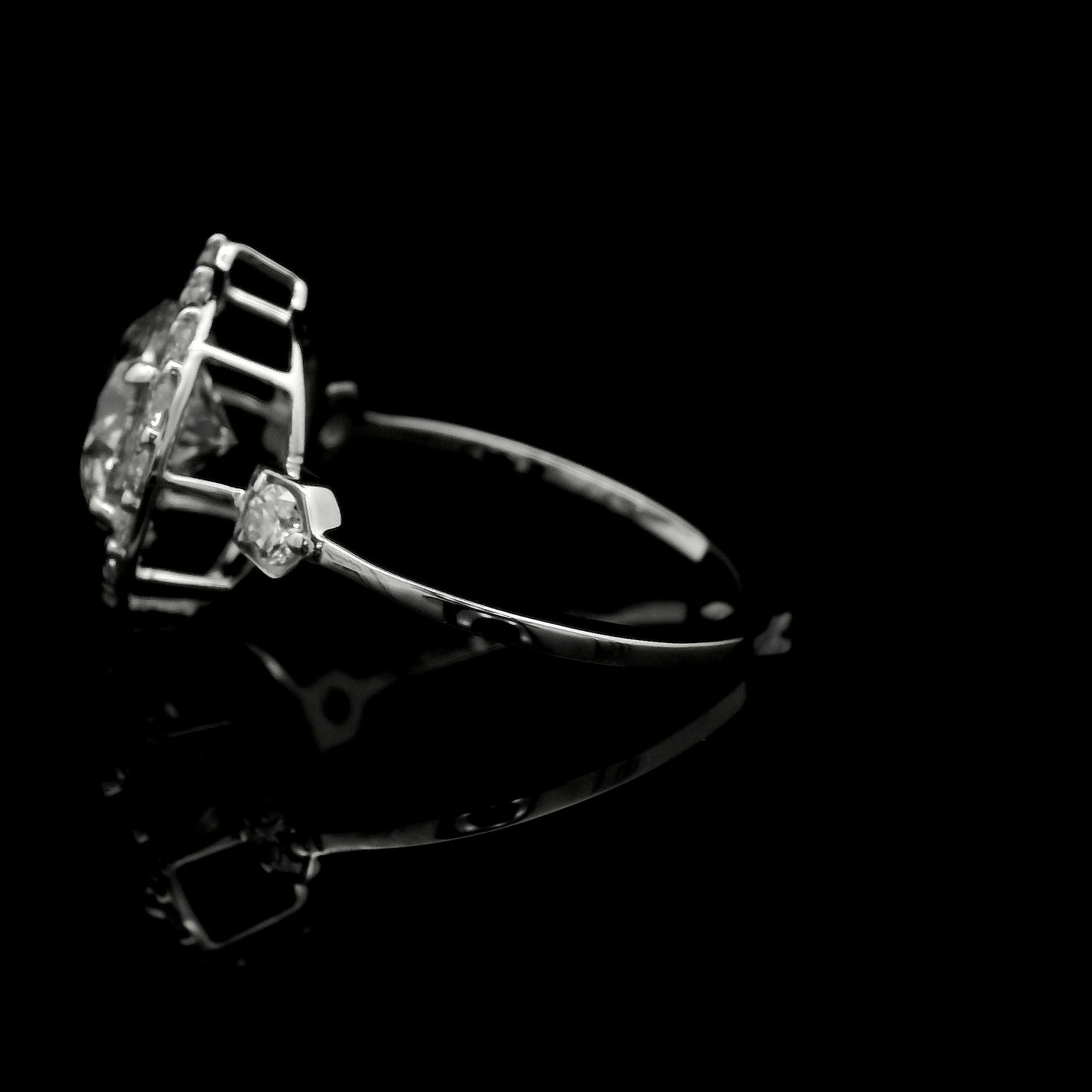 2.68 Carats Lab Grown Diamond 14K Gold Ring
