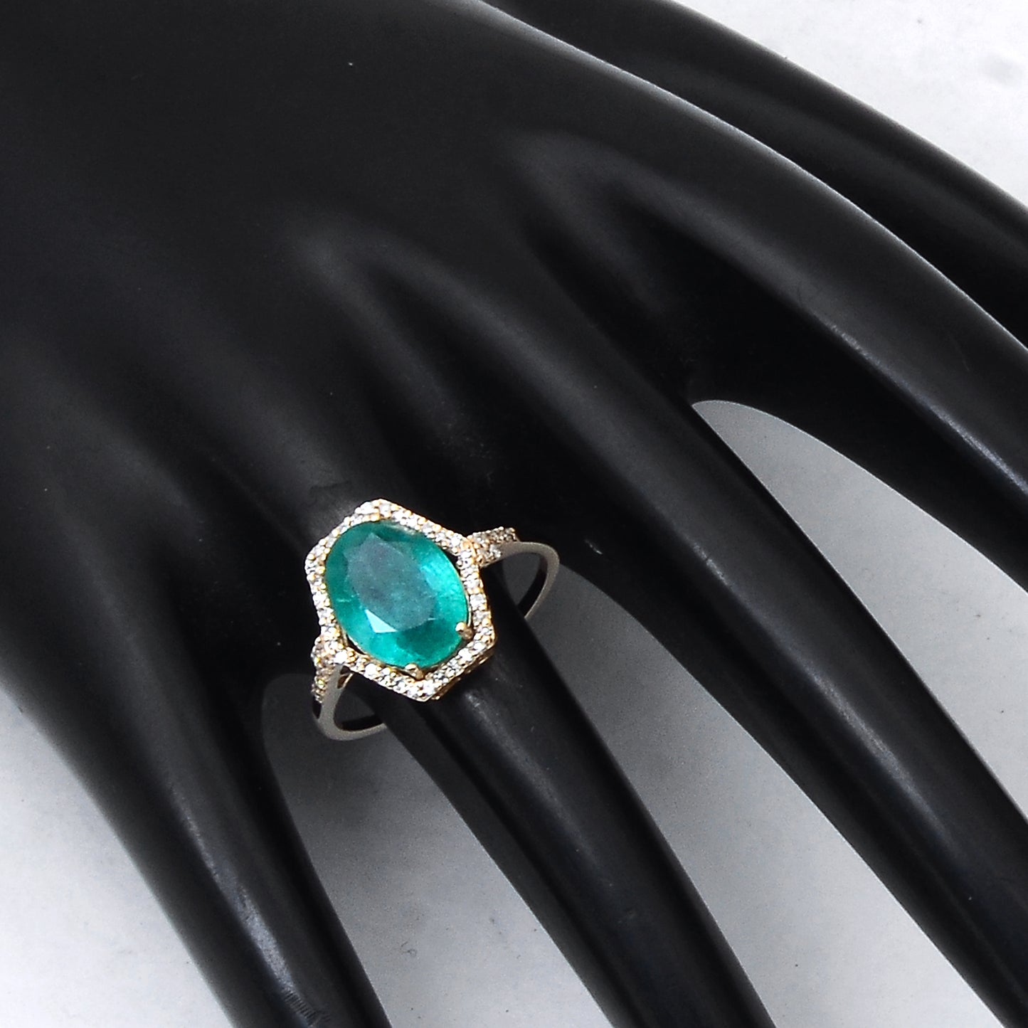 2.94 Ct Oval Mixed Cut Natural Emerald 14K Gold Ring