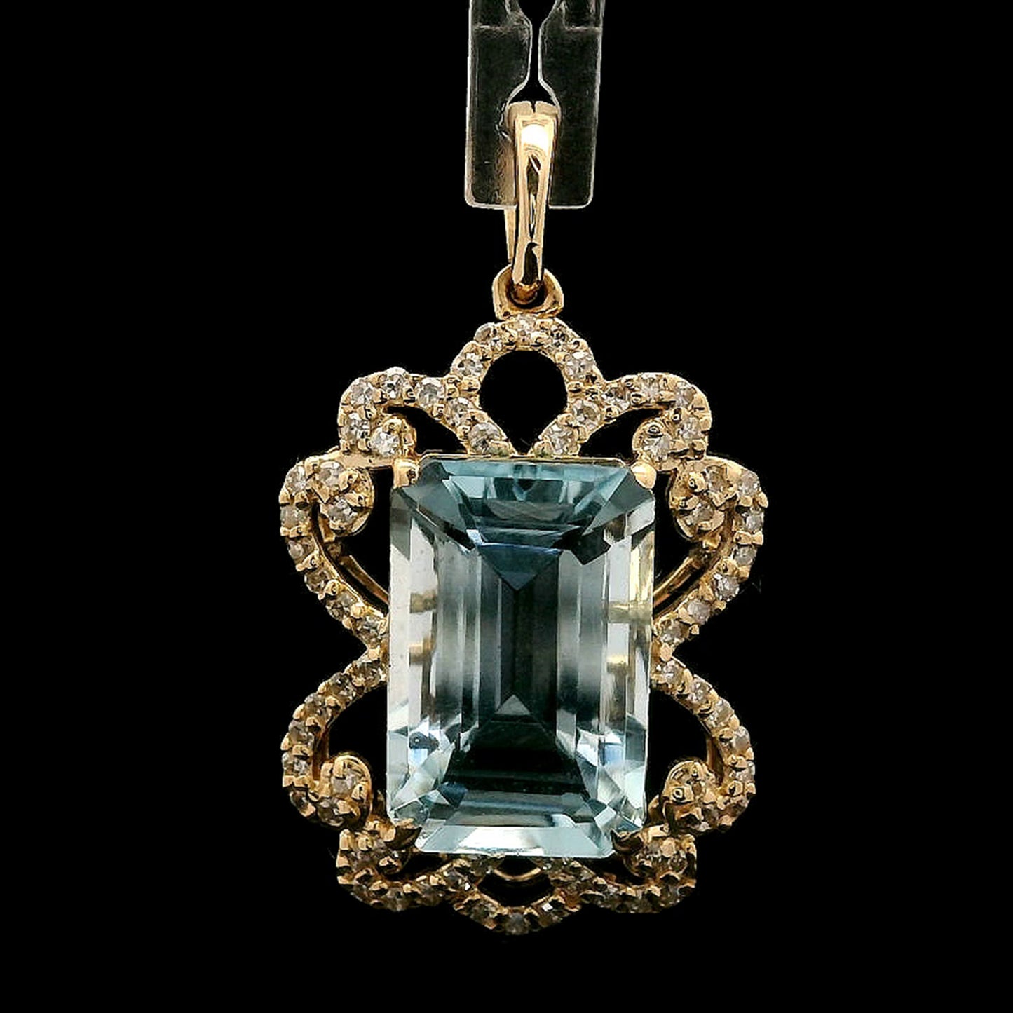 3.61 Ct Octagon Step Cut Natural Aquamarine 14K Gold Pendant