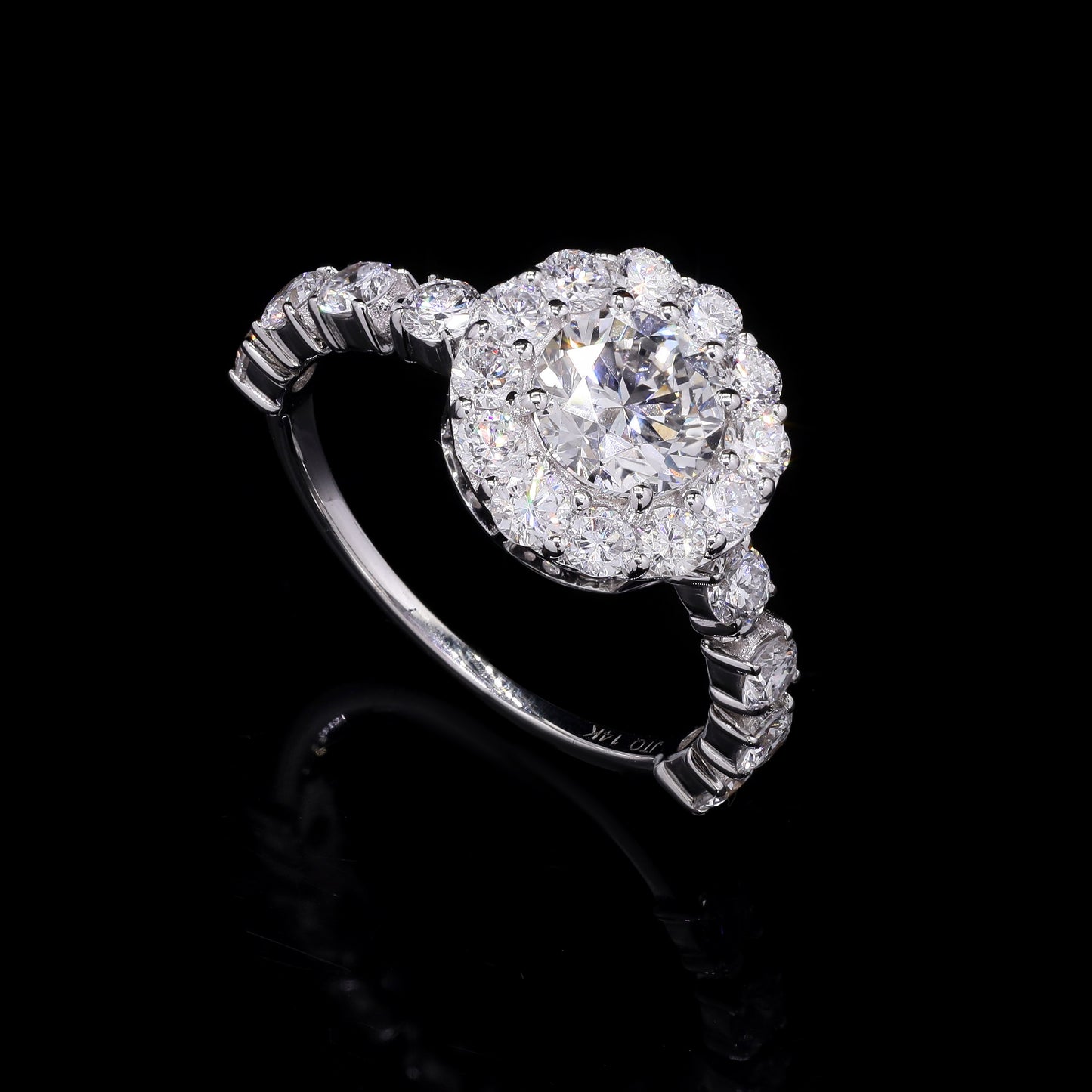2.29 Carats Lab Grown Diamond 14K Gold Ring
