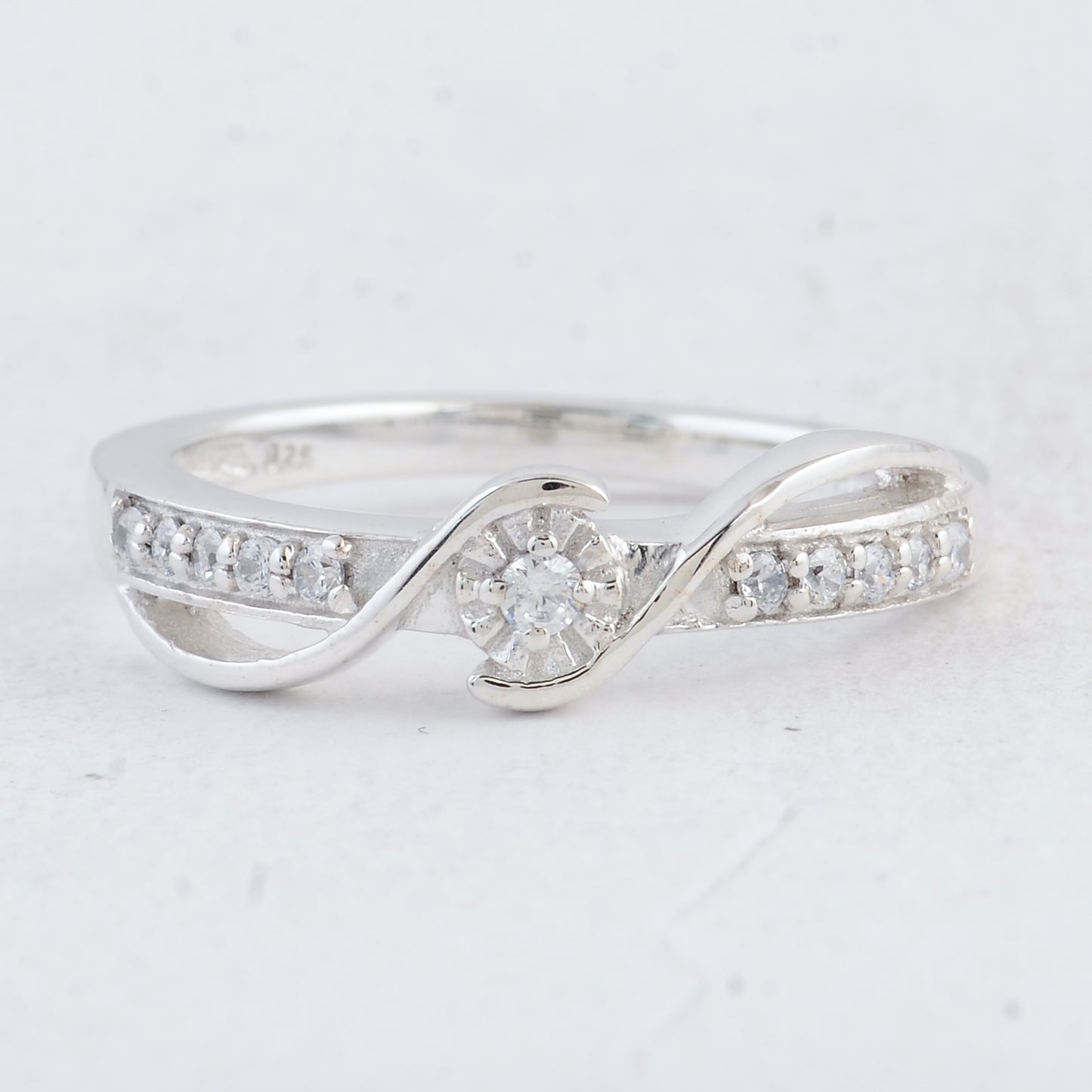 0.30 Ct Round Cubic Zirconia 925 Sterling Silver Ring