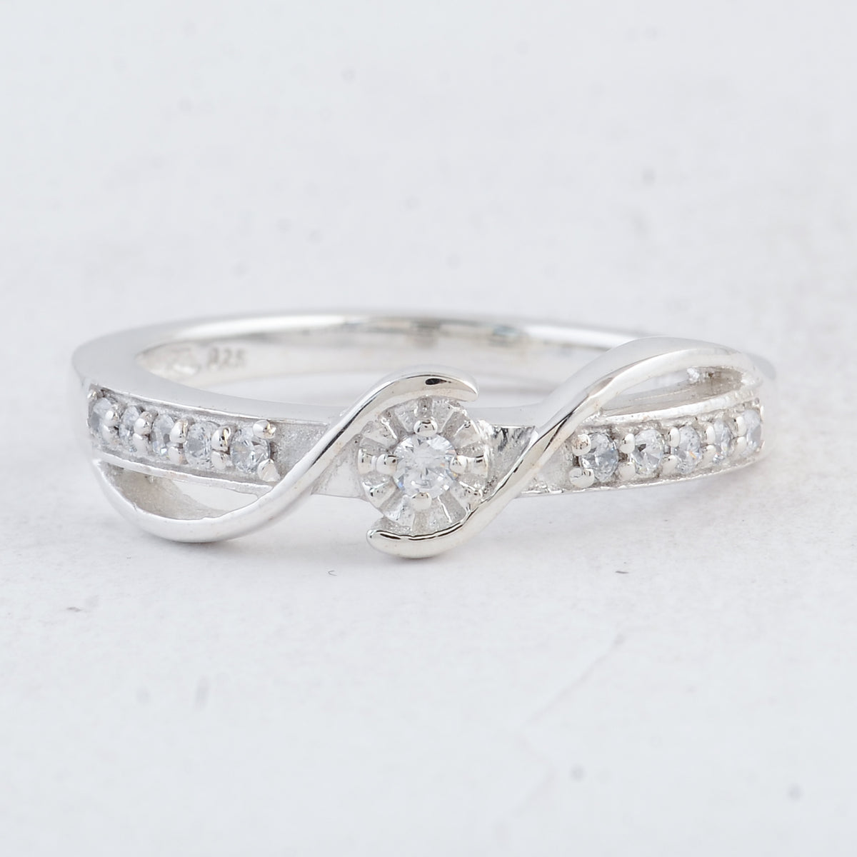 0.30 Ct Round Cubic Zirconia 925 Sterling Silver Ring