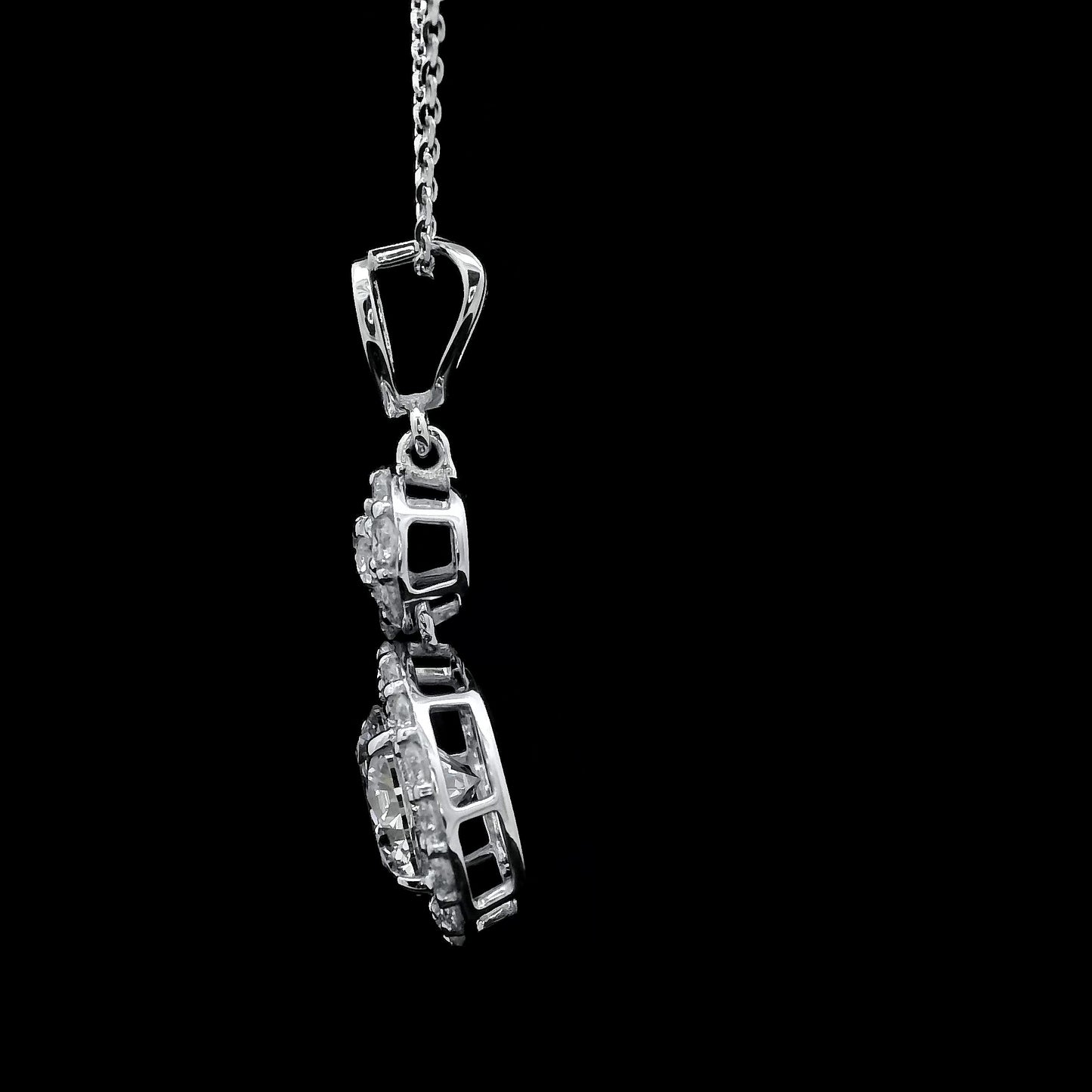 2.19 Carats Lab Grown Diamond 14K Gold Pendant