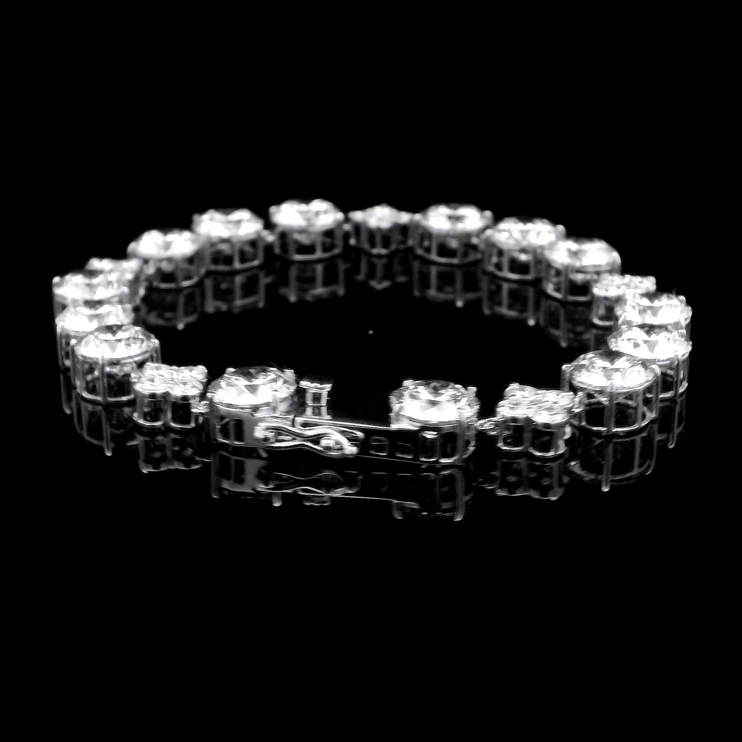 26.58 Ct Round Lab Grown Diamond 14K Gold Bracelet
