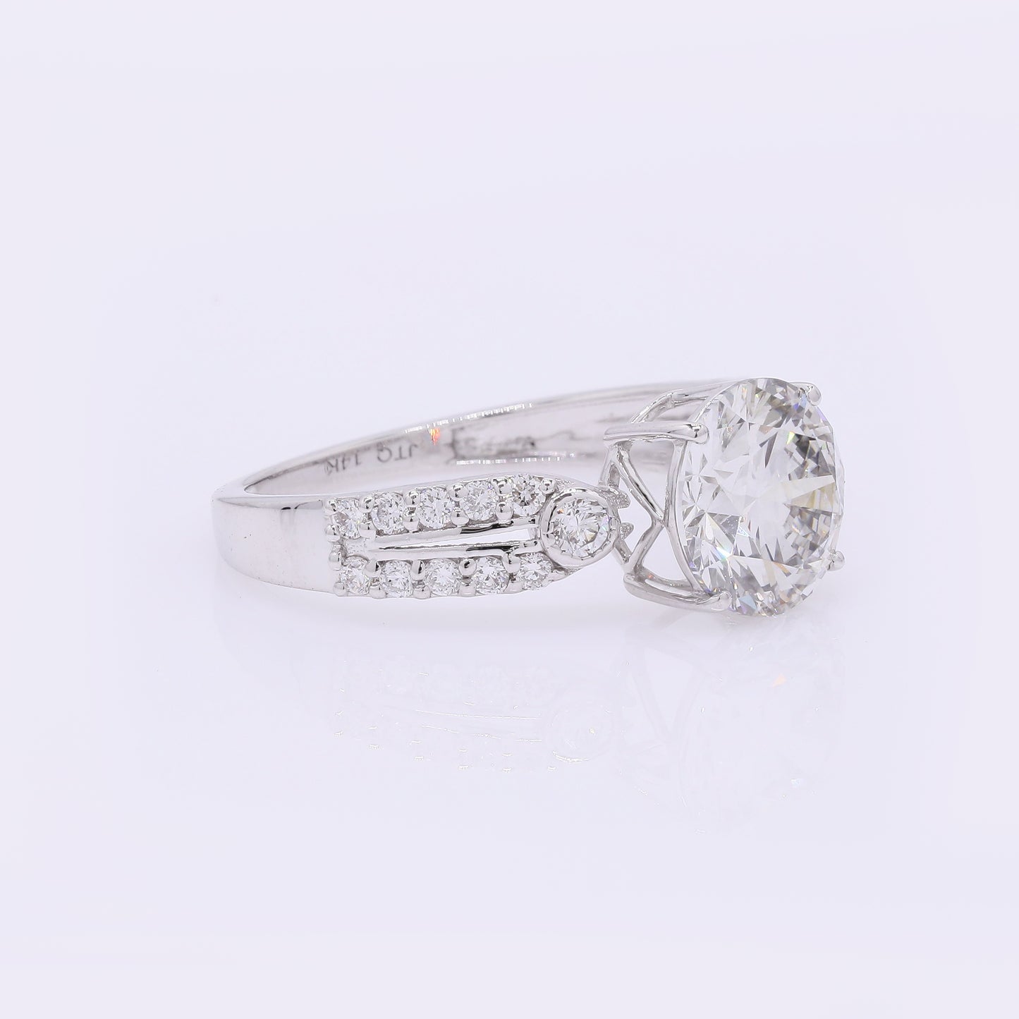 2.43 Carats Lab Grown Diamond 14K Gold Ring