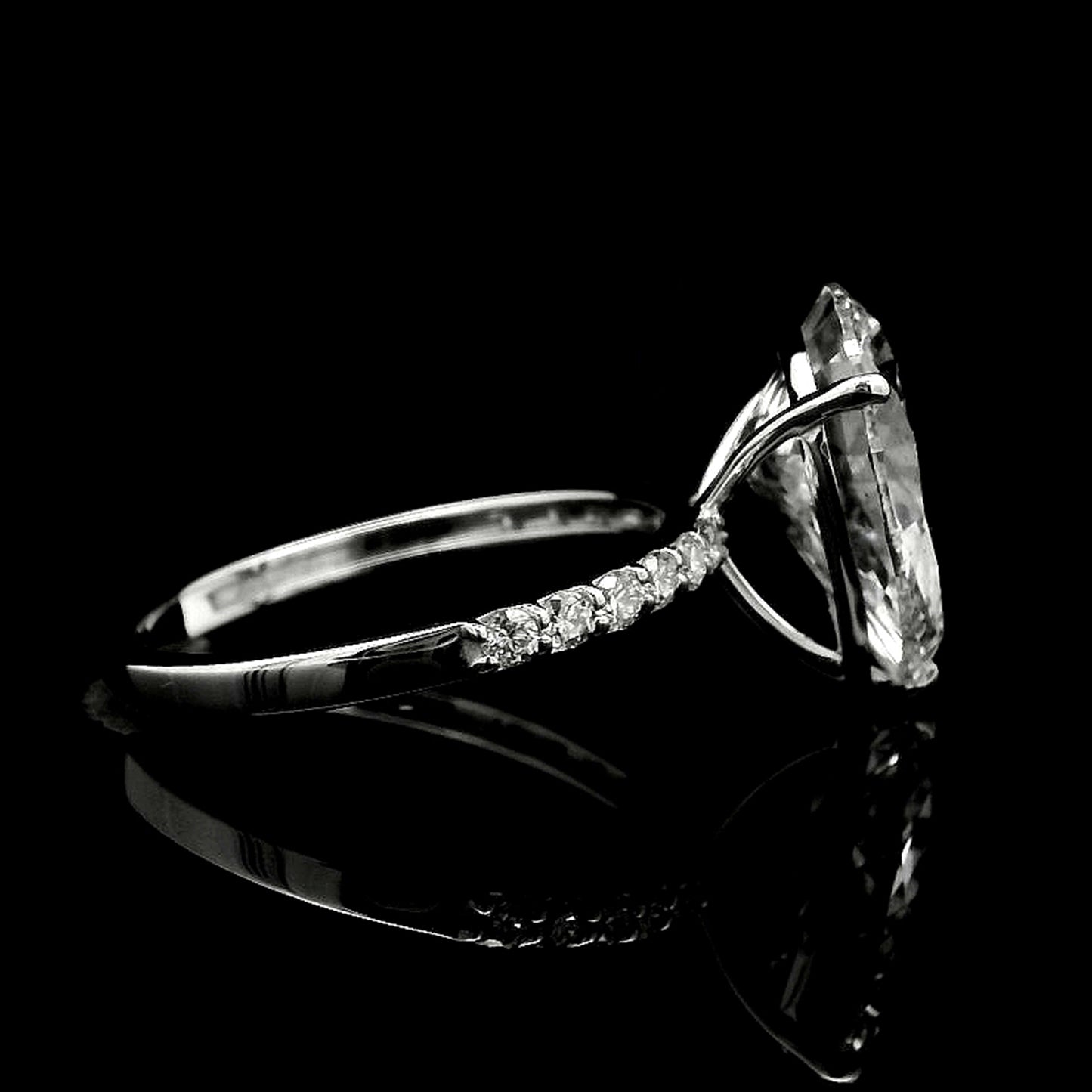 4.25 Carats Lab Grown Diamond 14K Gold Ring