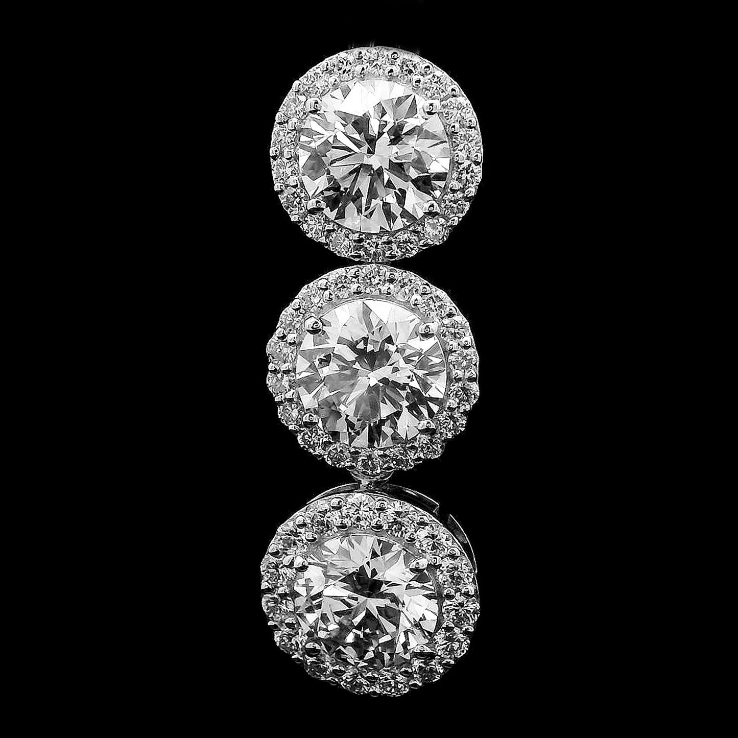 5.60 Carats Lab Grown Diamond 14K Gold Pendant