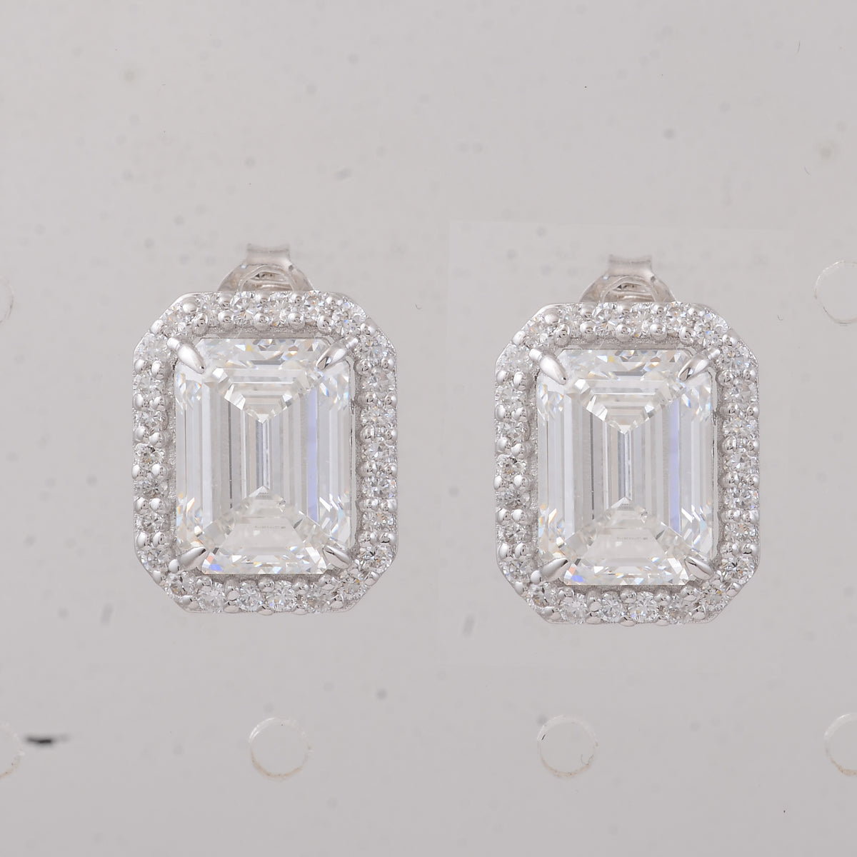 6.41 Carats Lab Grown Diamond 14K Gold Earrings