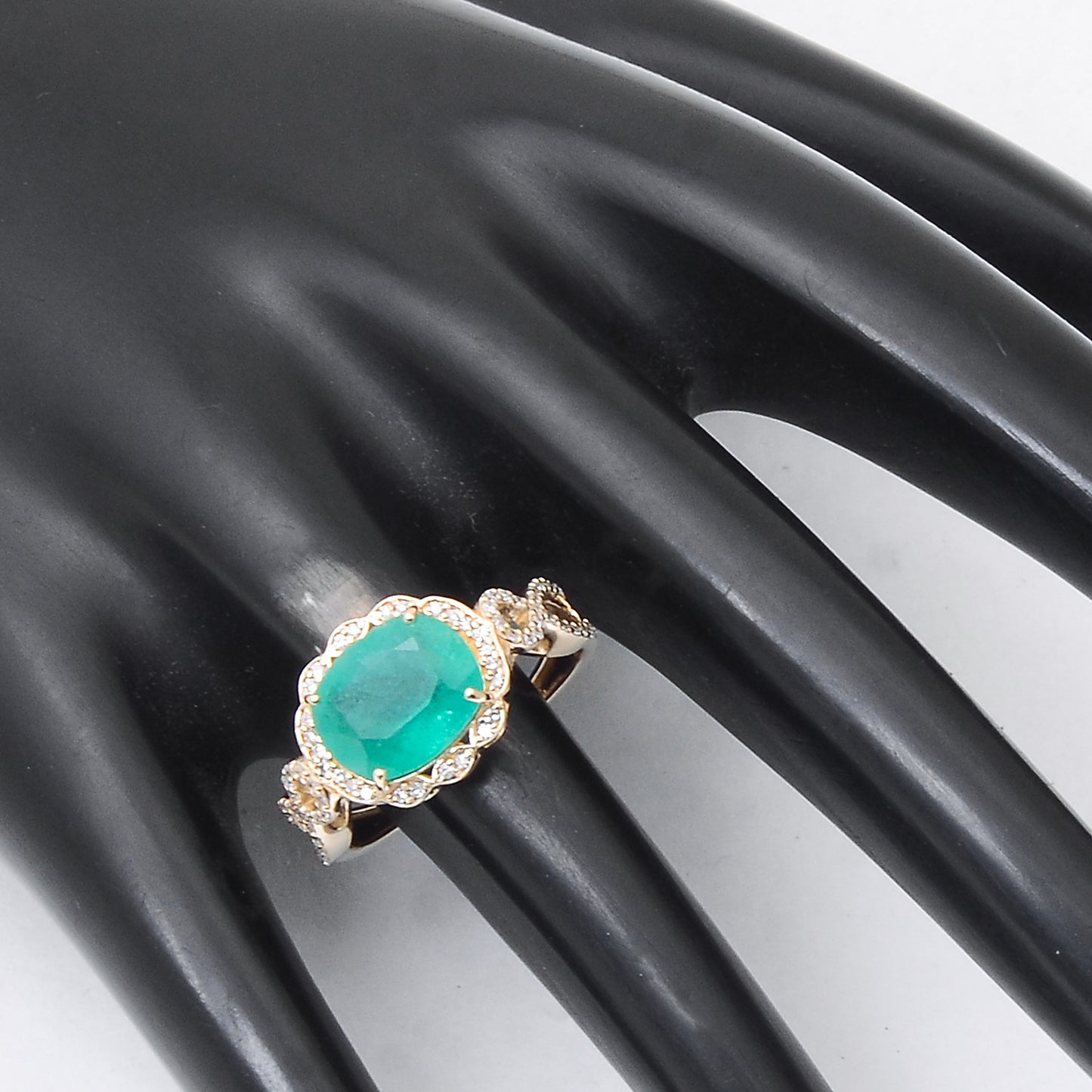 2.91 Ct Oval Mixed Cut Natural Emerald 14K Gold Ring
