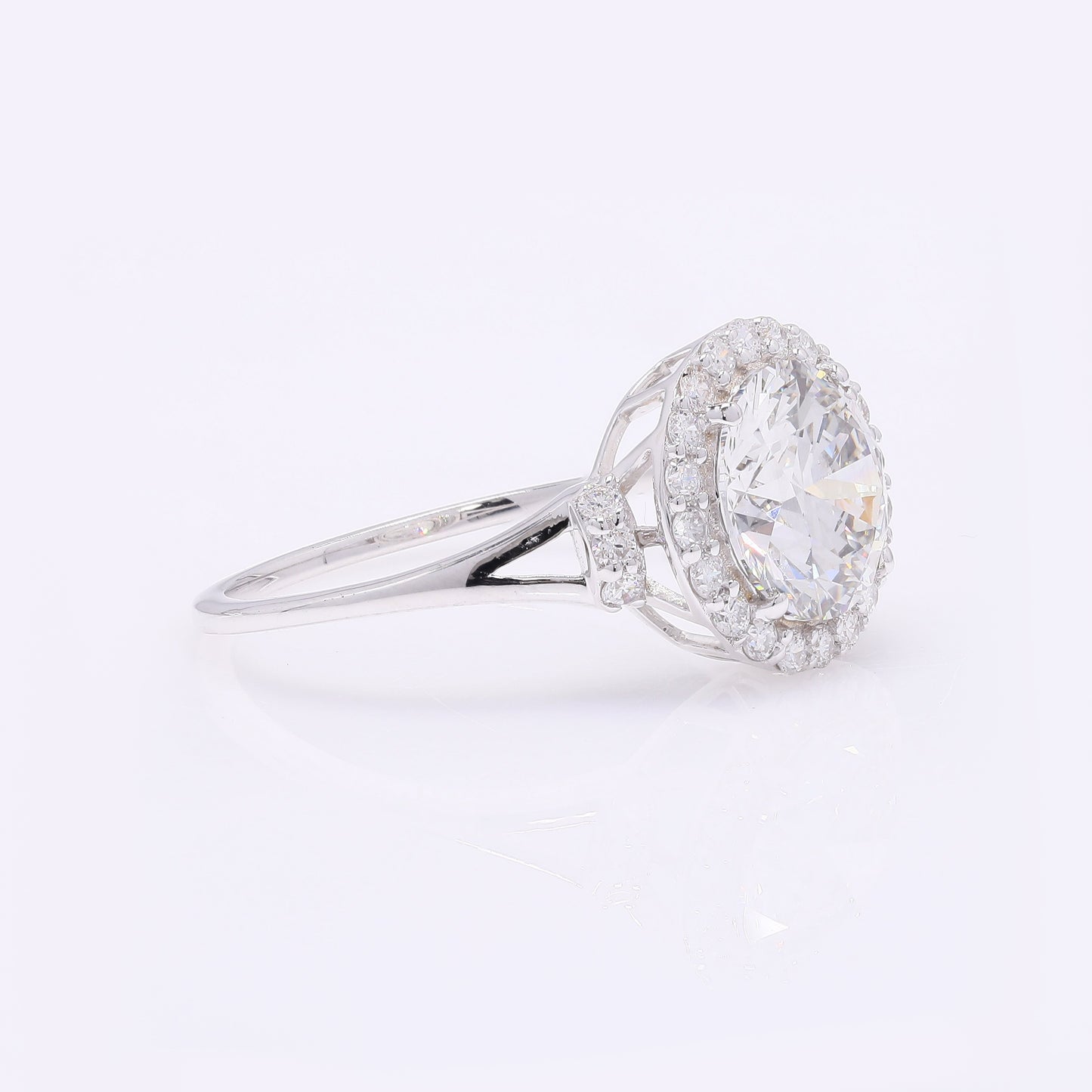 2.40 Carats Lab Grown Diamond 14K Gold Ring