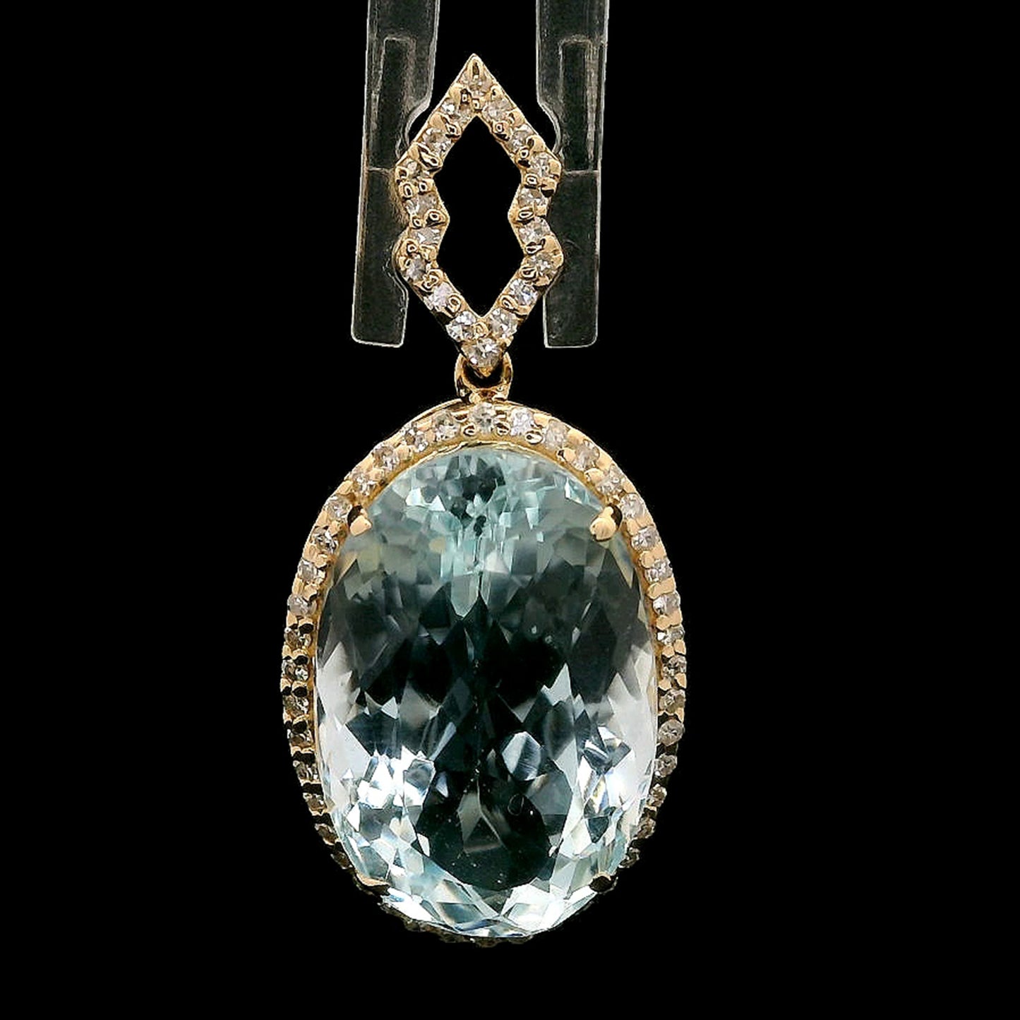 6.93 Ct Oval Mixed Cut Natural Aquamarine 14K Gold Pendant