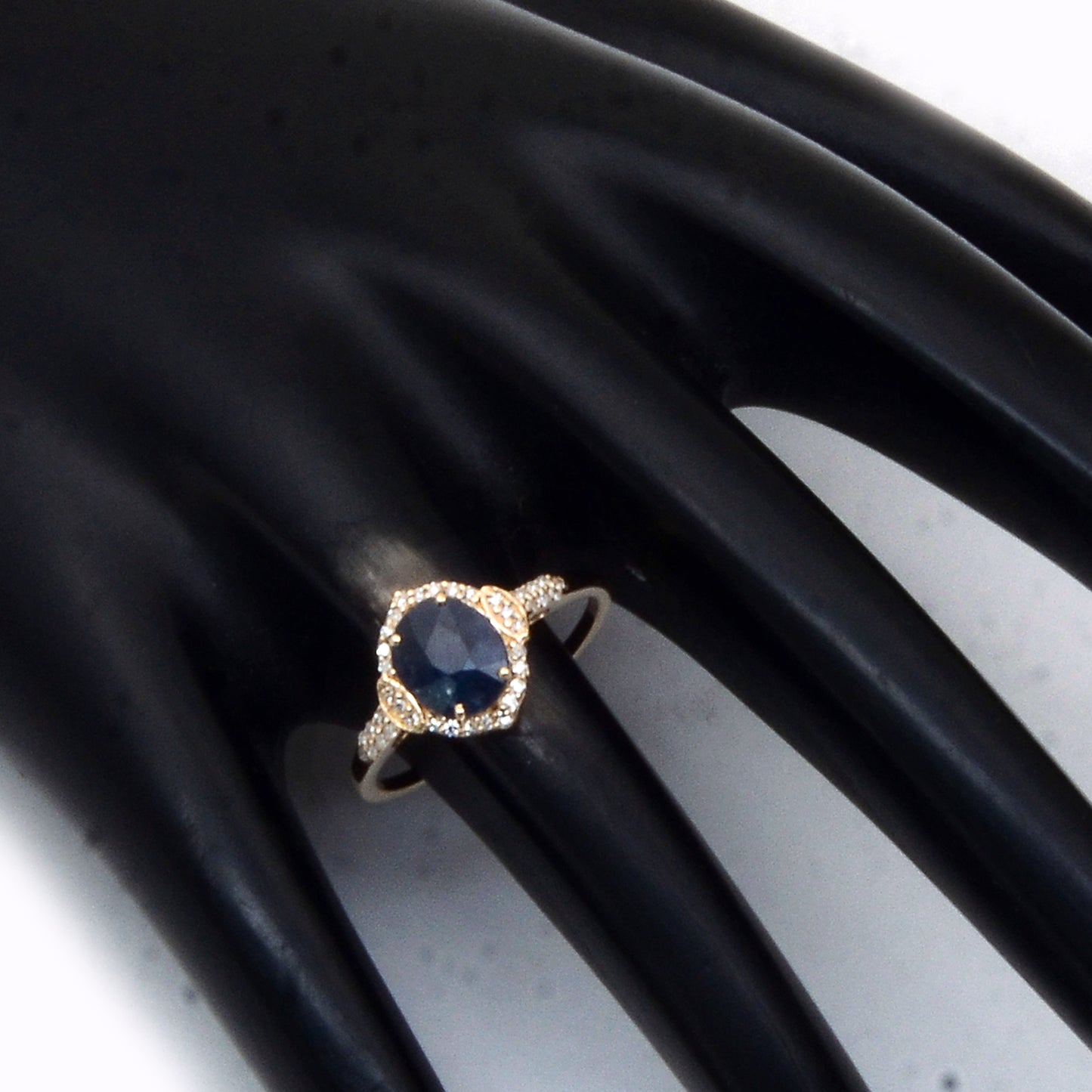 1.34 Ct Oval Mixed Cut Natural Sapphire 14K Gold Ring