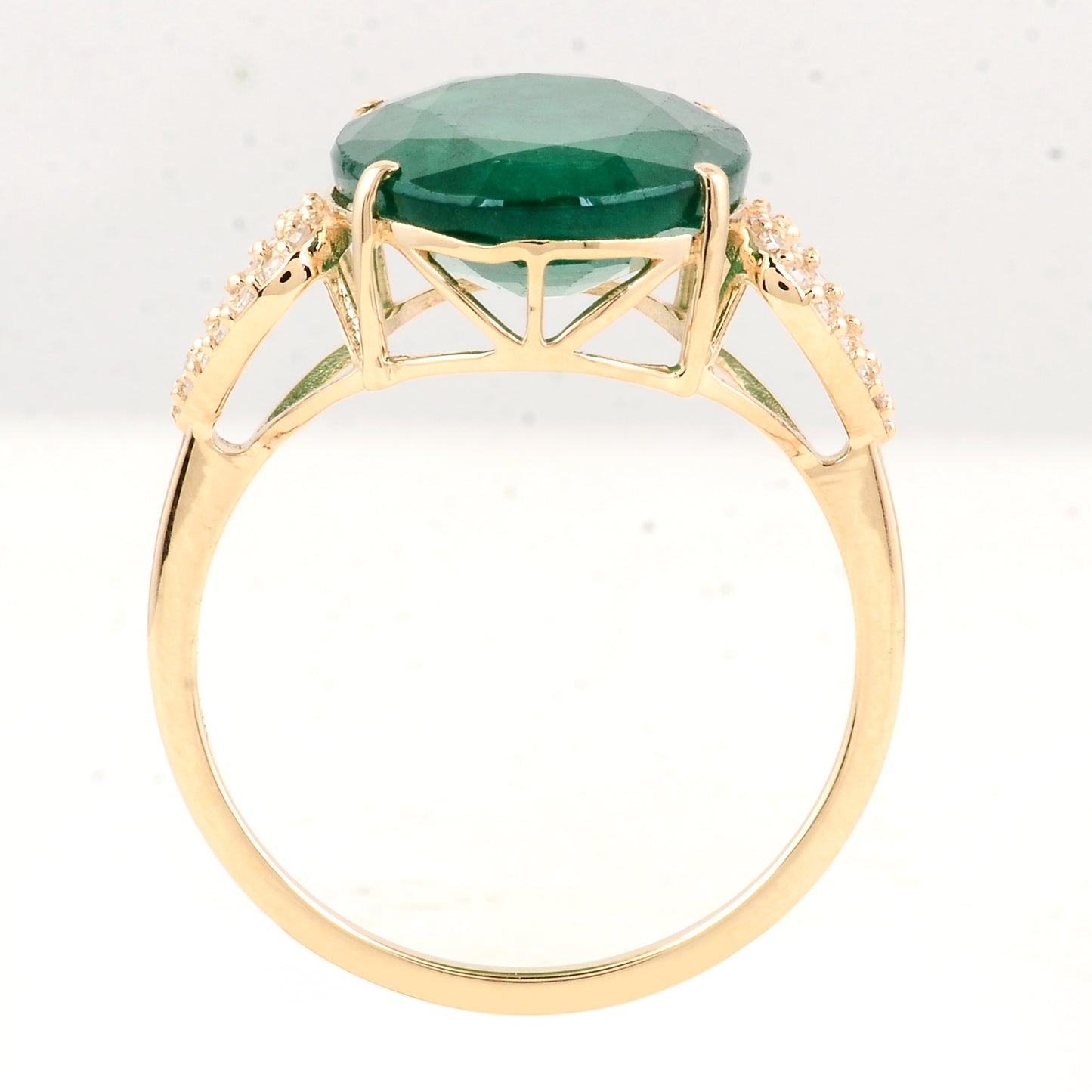 5.29 Ct Oval Natural Beryl Emerald 14K Gold Ring