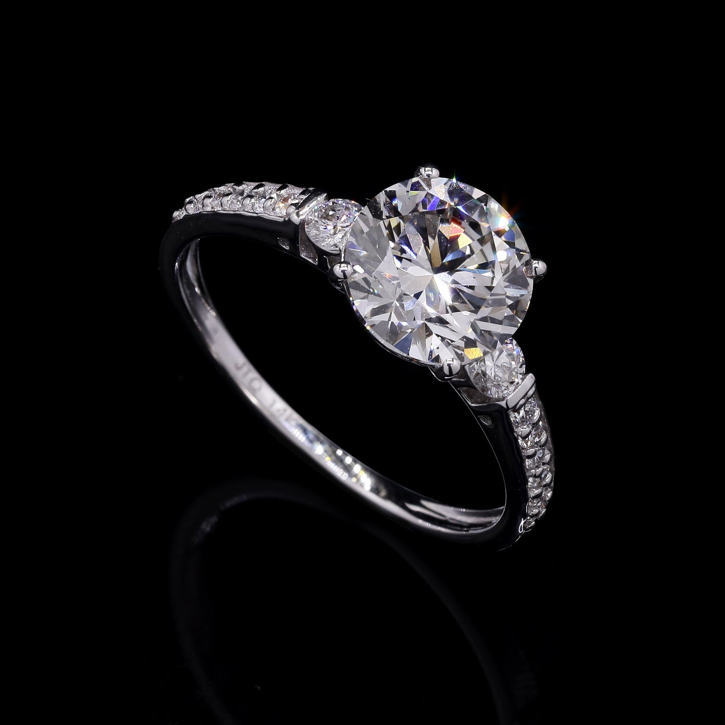 2.35 Carats Lab Grown Diamond 14K Gold Ring