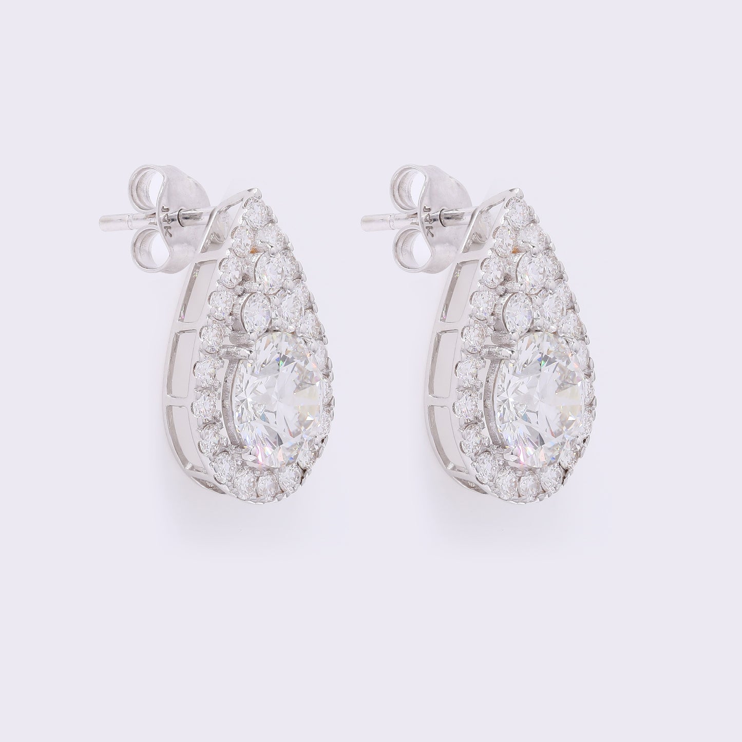 4.87 Carats Lab Grown Diamond 14K Gold Earrings