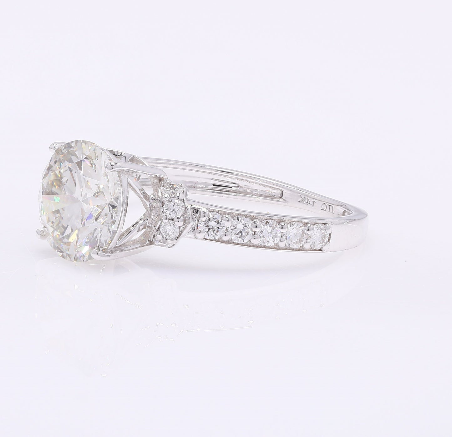 2.48 Carats Lab Grown Diamond 14K Gold Ring