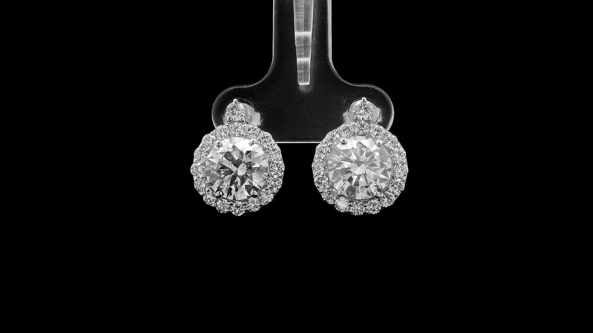 5.06 Carats Lab Grown Diamond 14K Gold Earrings