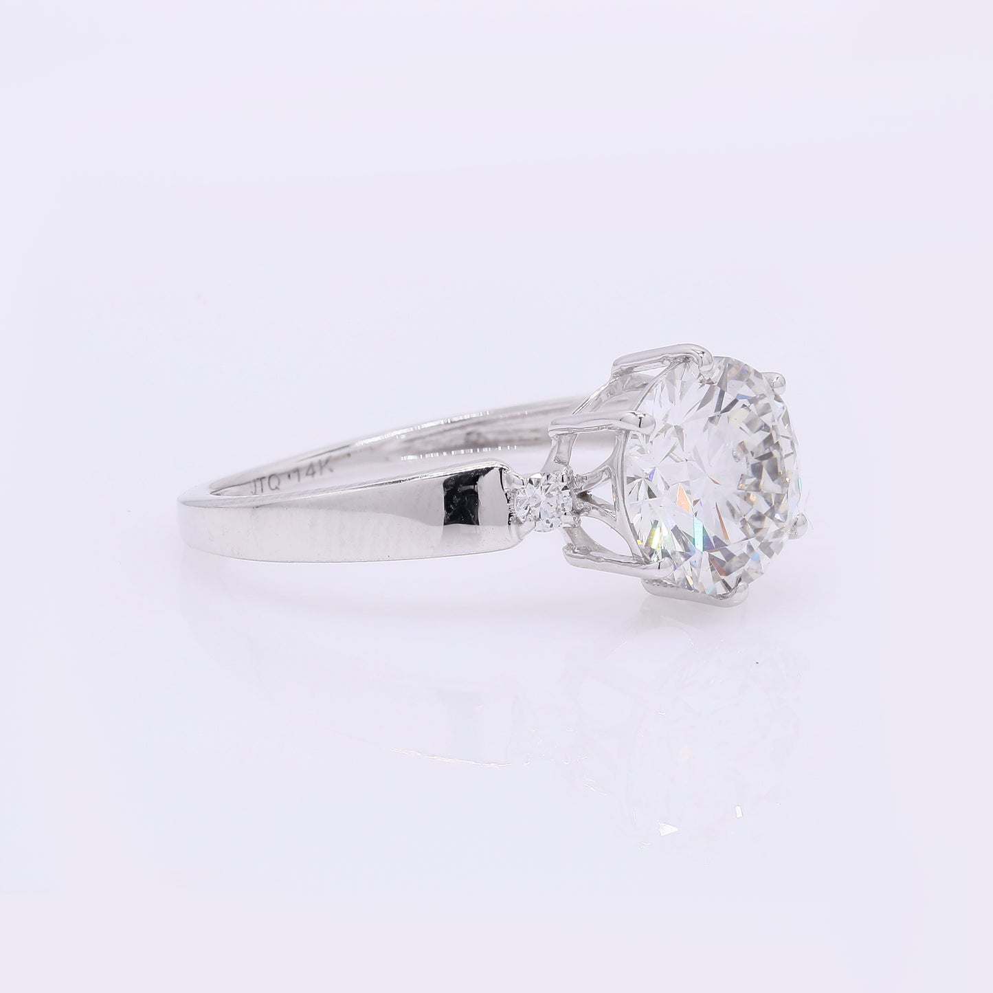 2.10 Carats Lab Grown Diamond 14K Gold Ring