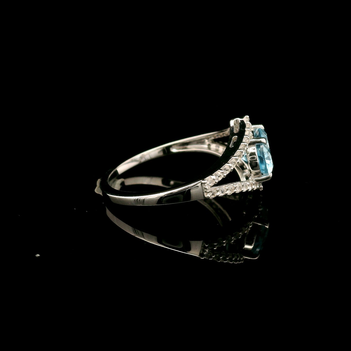 1.92 Ct Oval Blue Topaz, White Zircon 925 Sterling Silver Ring
