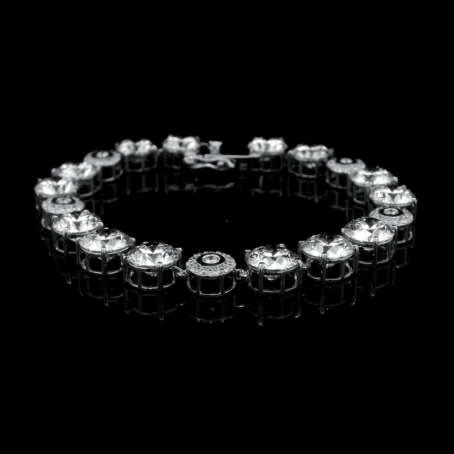22.53 Ct Round Lab Grown Diamond 14K Gold Bracelet