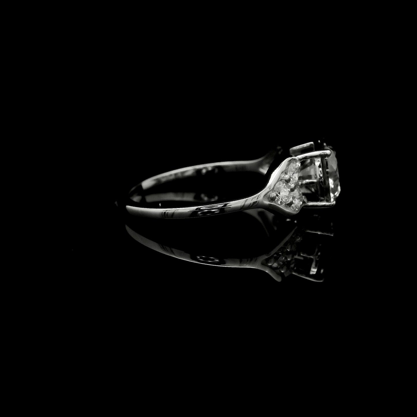 2.02 Carats Lab Grown Diamond 14K Gold Ring