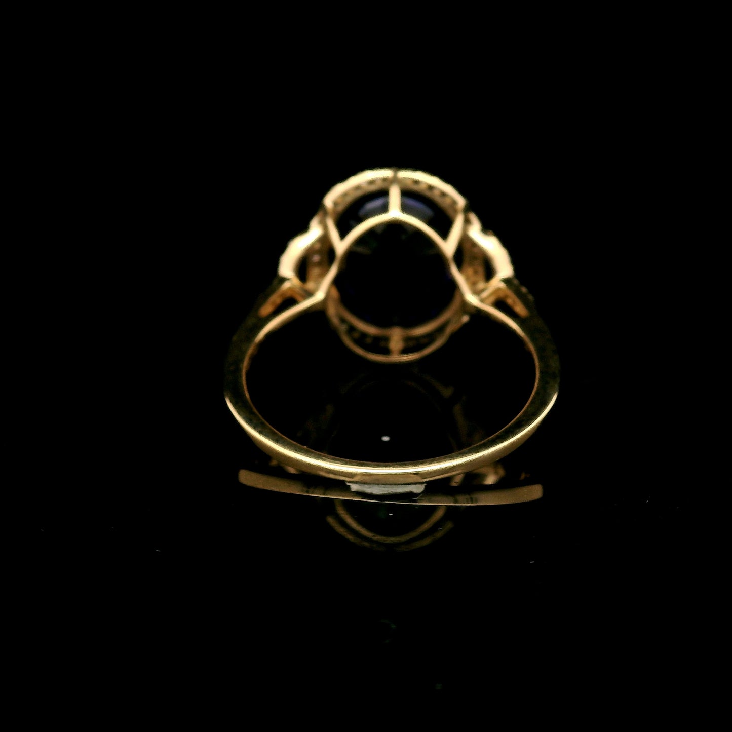 5.86 Ct Oval Mixed Cut Lab Grown Sapphire 14K Gold Ring