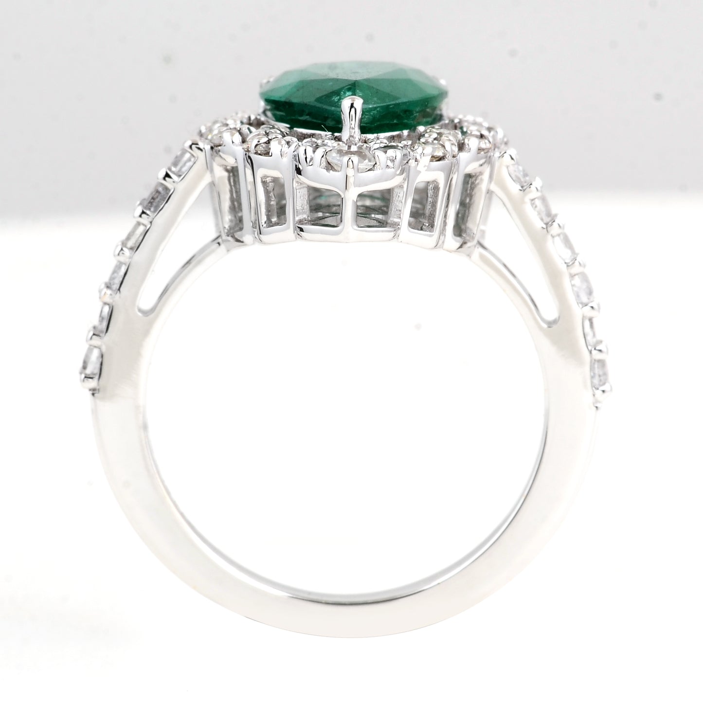 3.39 Carat Natural Beryl Emerald 14K Gold Ring